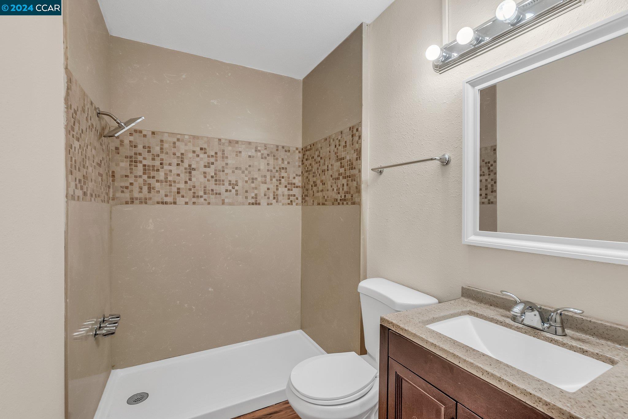Detail Gallery Image 26 of 32 For 1852 1st St, Richmond,  CA 94801 - 6 Beds | 2/1 Baths