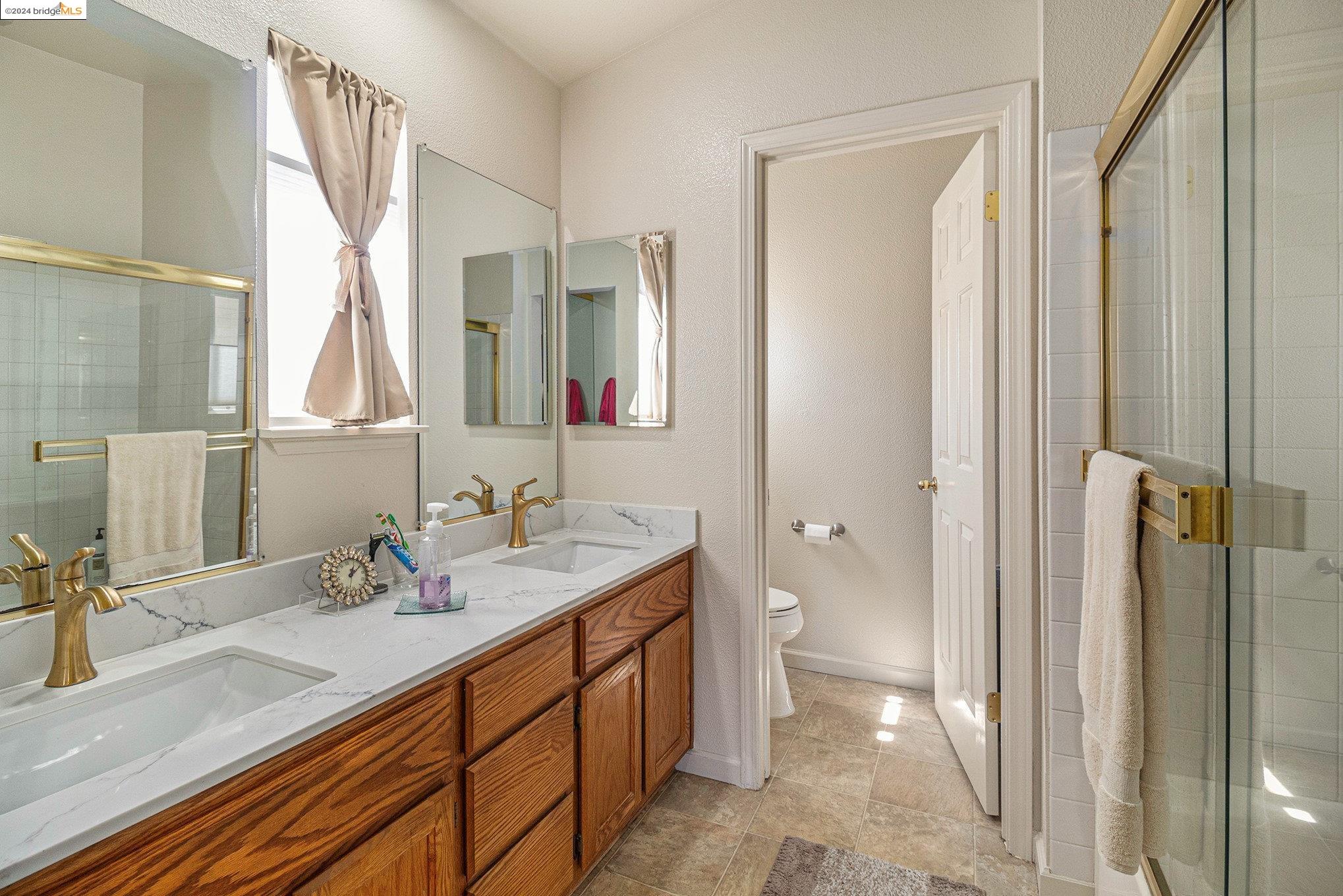 Detail Gallery Image 15 of 32 For 2874 Parkway Dr, Martinez,  CA 94553 - 4 Beds | 2/1 Baths
