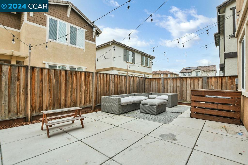 Detail Gallery Image 22 of 27 For 152 Amberwind Circle, Oakley,  CA 94561 - 3 Beds | 2/1 Baths