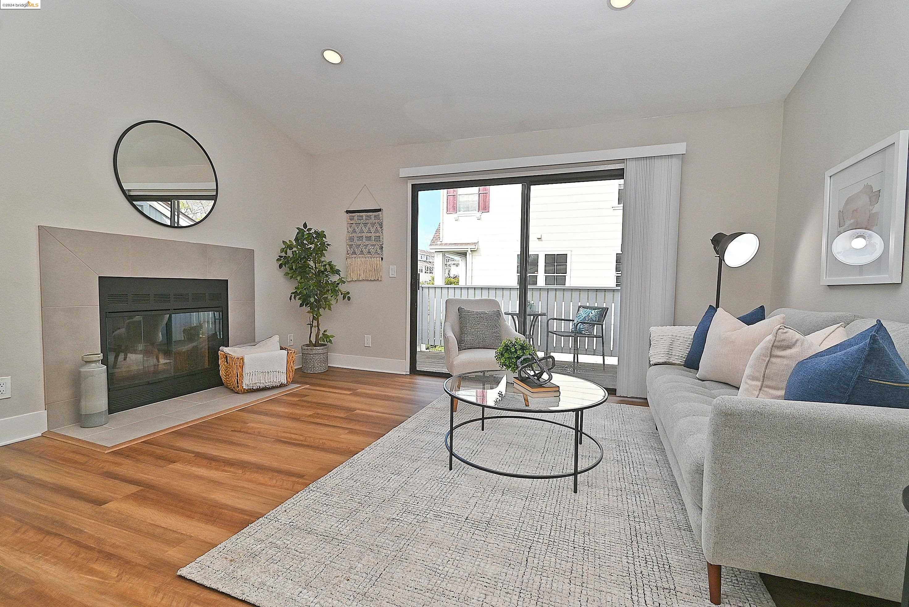 Detail Gallery Image 12 of 39 For 24 Schooner Ct, Richmond,  CA 94804 - 2 Beds | 2 Baths