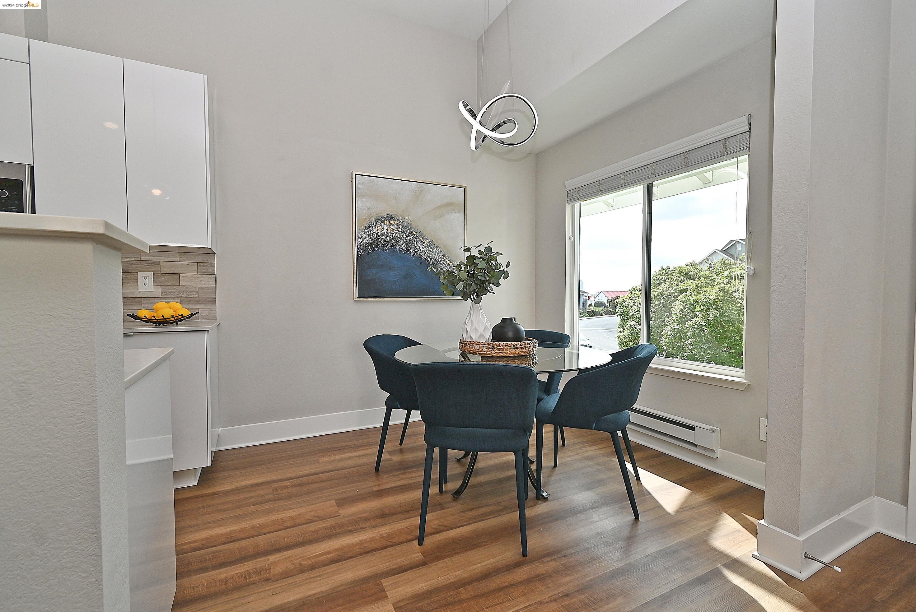 Detail Gallery Image 13 of 39 For 24 Schooner Ct, Richmond,  CA 94804 - 2 Beds | 2 Baths