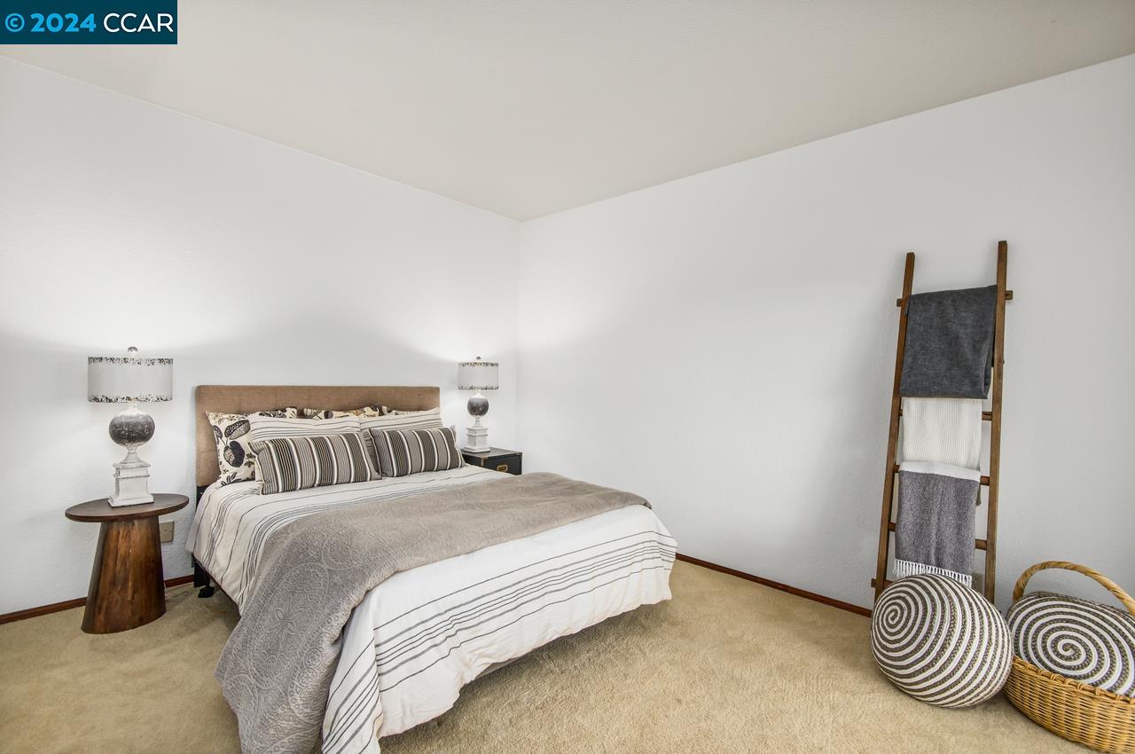 Detail Gallery Image 35 of 56 For 1801 Lamplight Ct, Walnut Creek,  CA 94597 - 3 Beds | 2/1 Baths