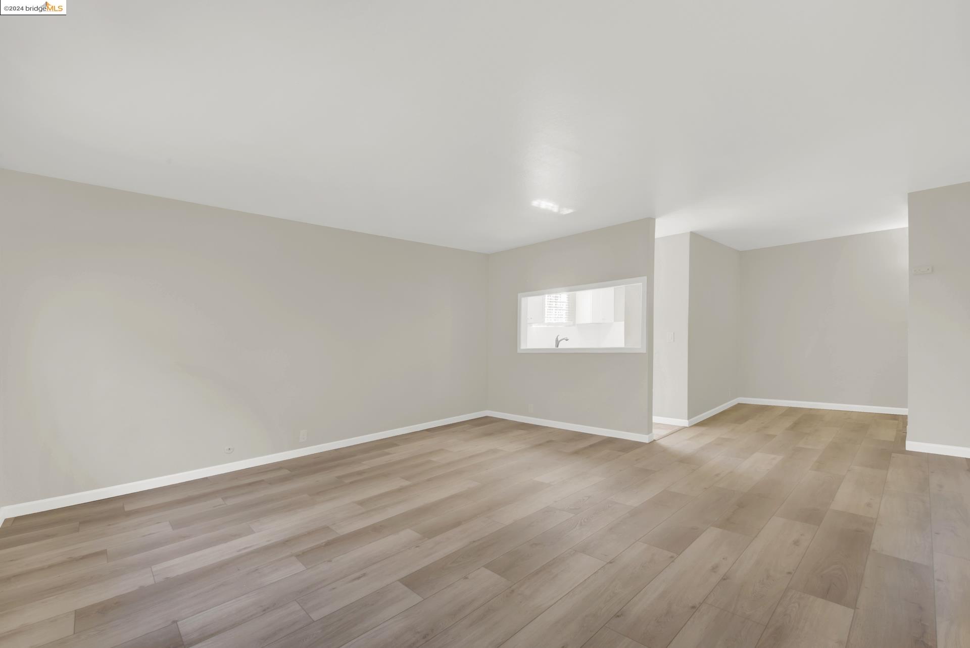 Detail Gallery Image 12 of 29 For 455 Crescent St #116,  Oakland,  CA 94610 - 1 Beds | 1 Baths