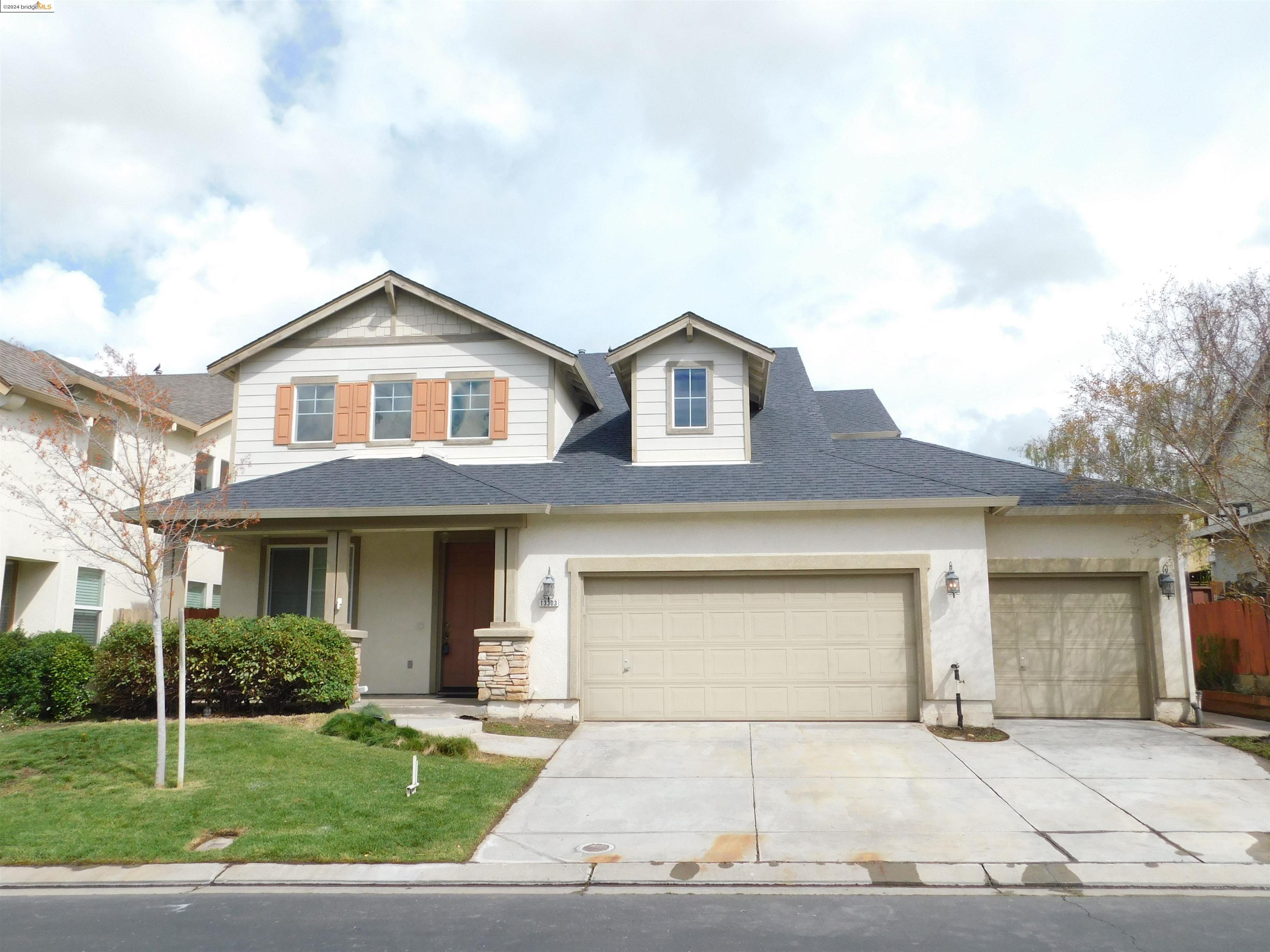 Detail Gallery Image 1 of 27 For 13303 Rivercrest Dr, Waterford,  CA 95386 - 4 Beds | 2/1 Baths