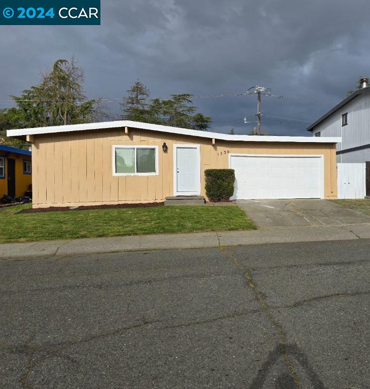 Detail Gallery Image 1 of 1 For 1330 Delwood St, Vallejo,  CA 94591 - 3 Beds | 1 Baths