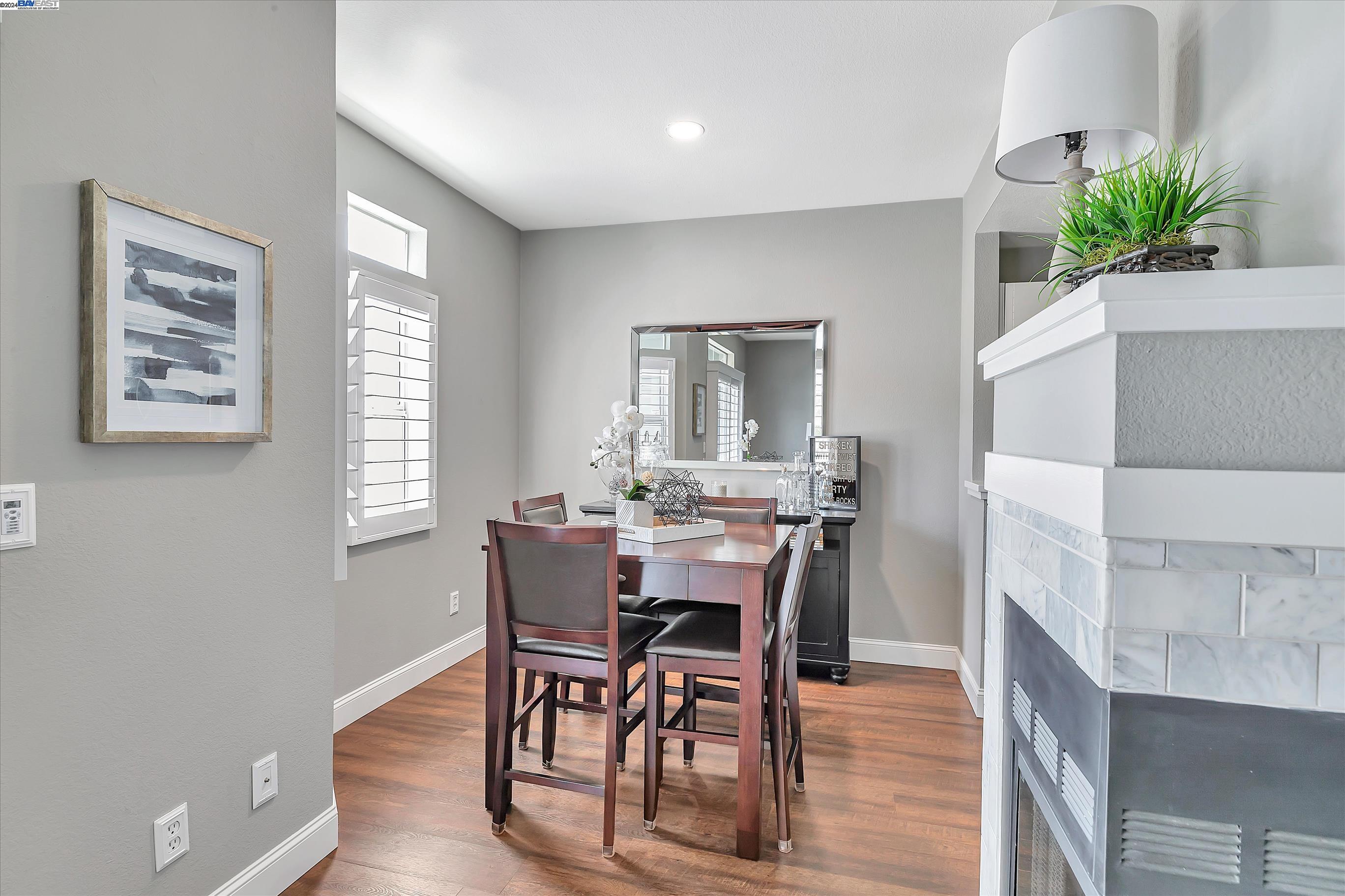 Detail Gallery Image 17 of 45 For 8015 Mountain View Dr #E,  Pleasanton,  CA 94588 - 1 Beds | 1 Baths