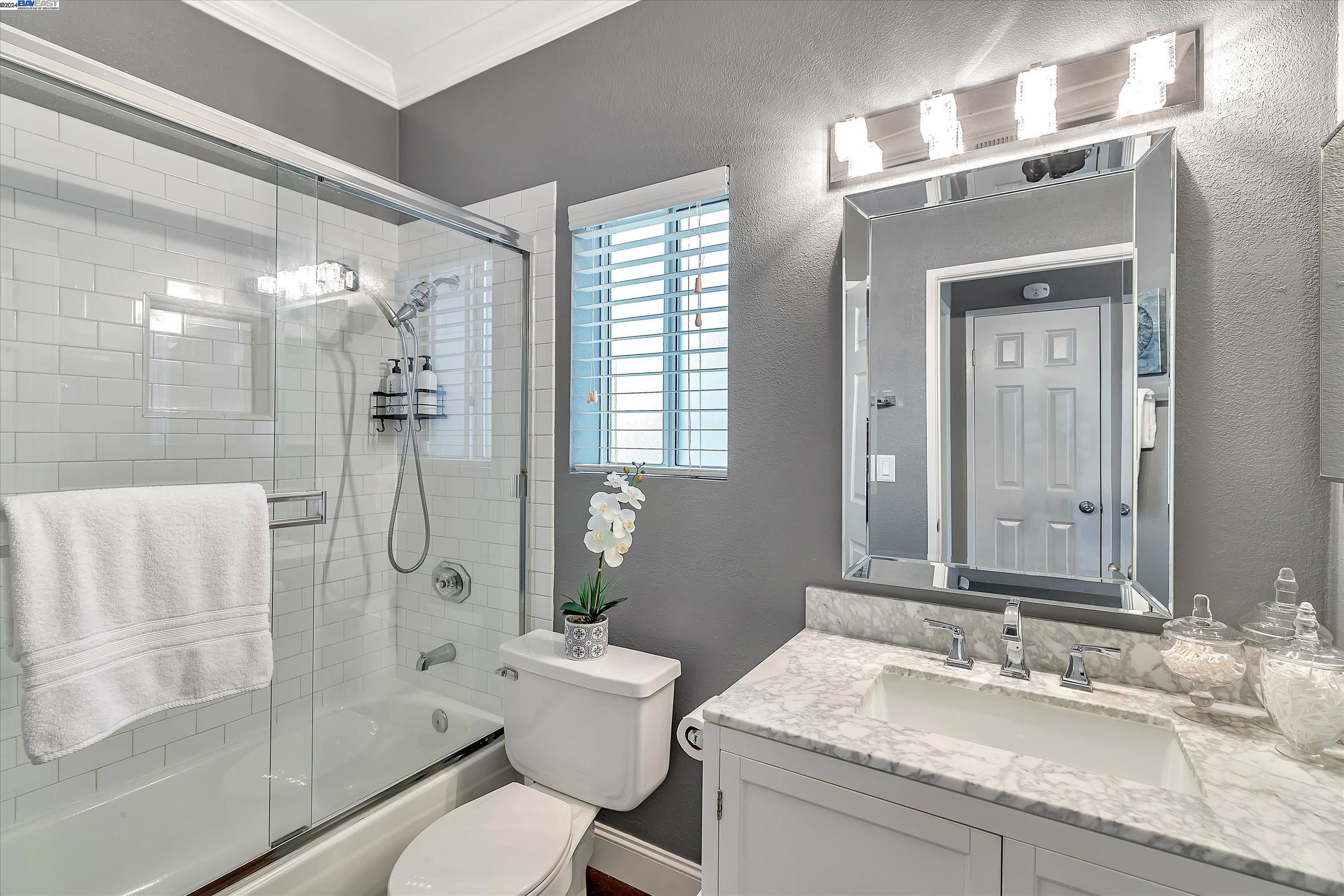 Detail Gallery Image 22 of 45 For 8015 Mountain View Dr #E,  Pleasanton,  CA 94588 - 1 Beds | 1 Baths