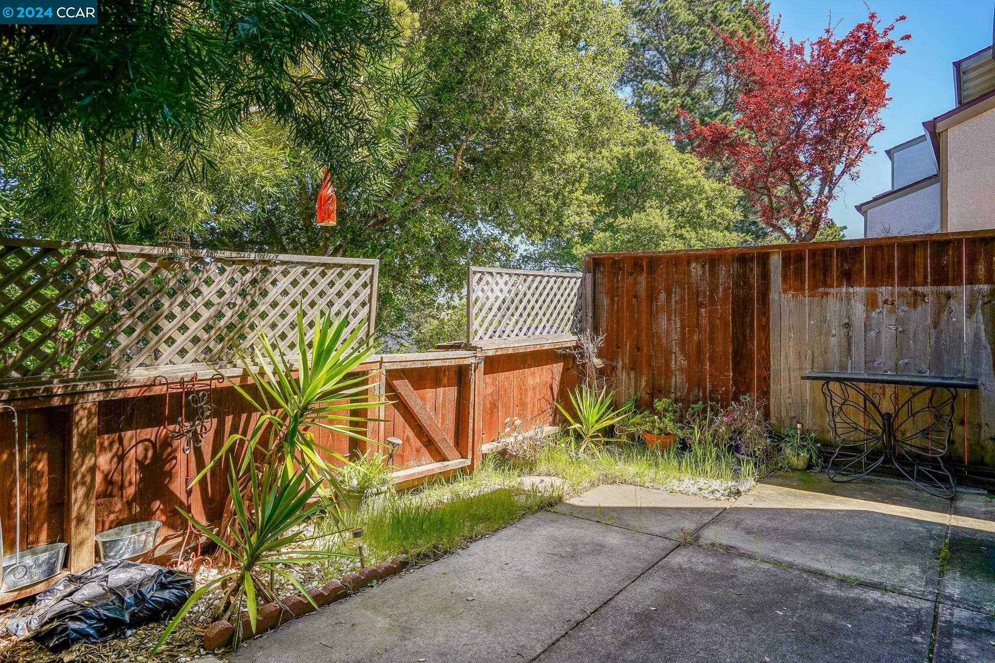 Detail Gallery Image 17 of 21 For 1231 Marionola Way, Pinole,  CA 94564 - 3 Beds | 1/1 Baths