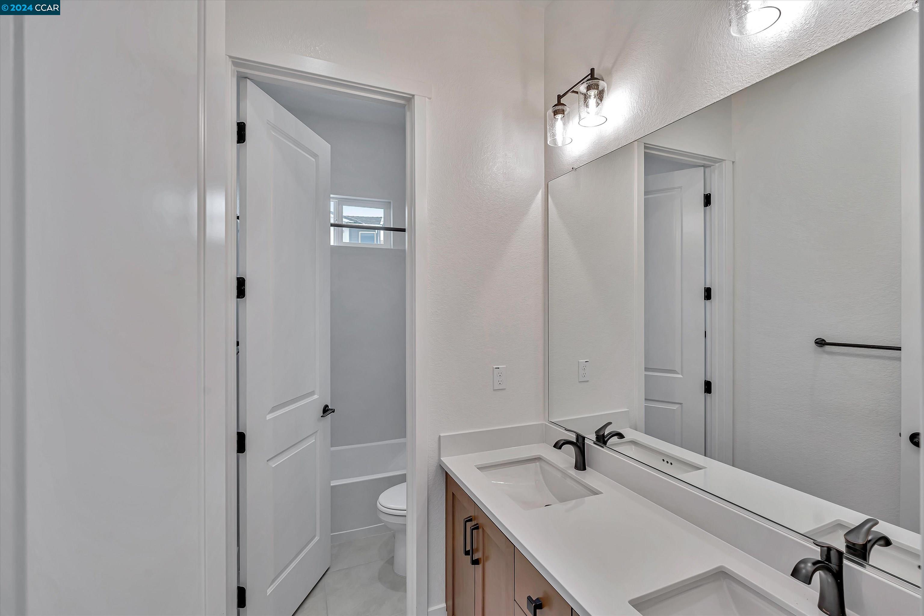 Detail Gallery Image 26 of 38 For 3384 Mulholland Drive, Lathrop,  CA 95330 - 3 Beds | 2/1 Baths