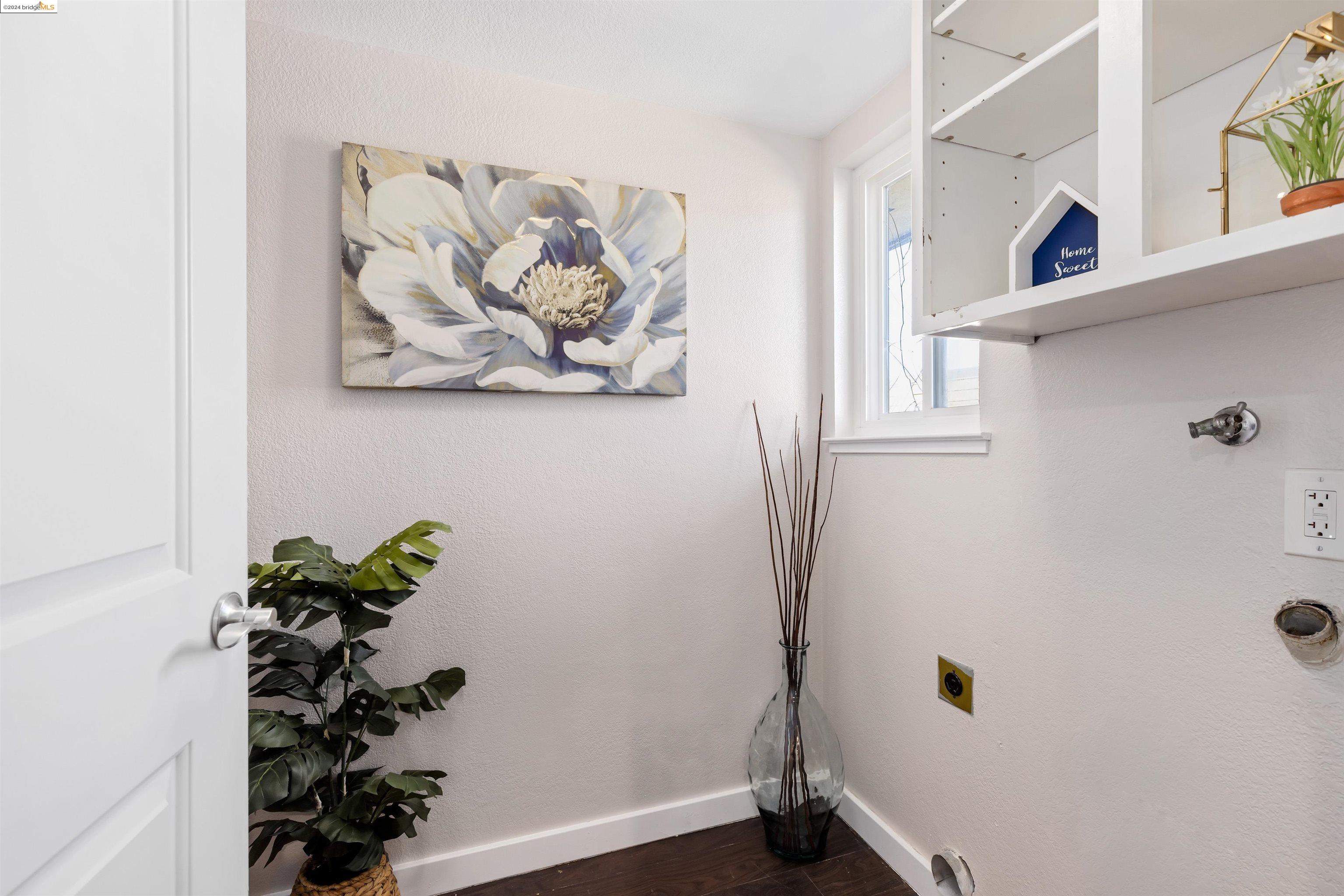 Detail Gallery Image 11 of 27 For 2780 Cortez Ct, Castro Valley,  CA 94546 - 2 Beds | 1/1 Baths