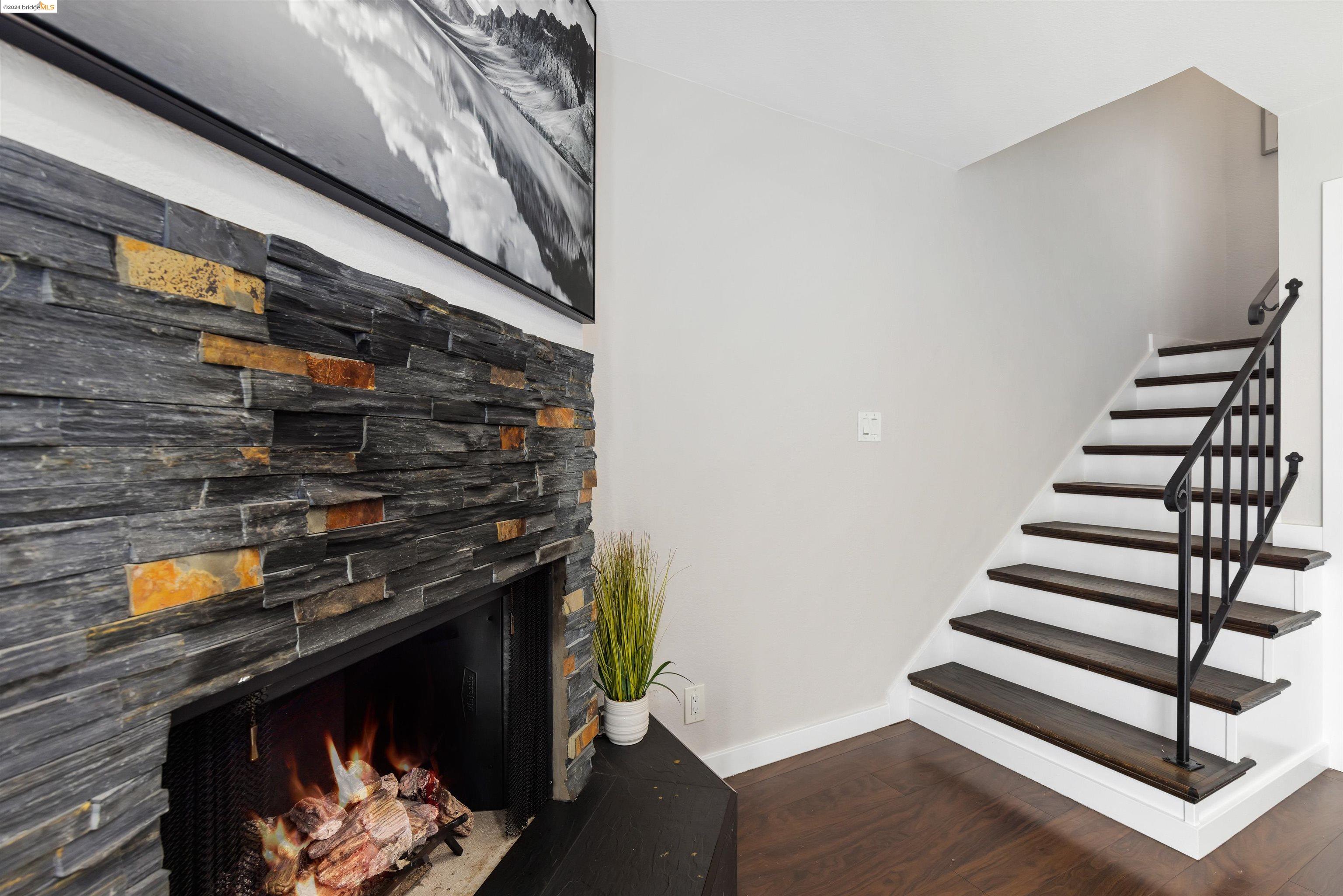 Detail Gallery Image 13 of 27 For 2780 Cortez Ct, Castro Valley,  CA 94546 - 2 Beds | 1/1 Baths