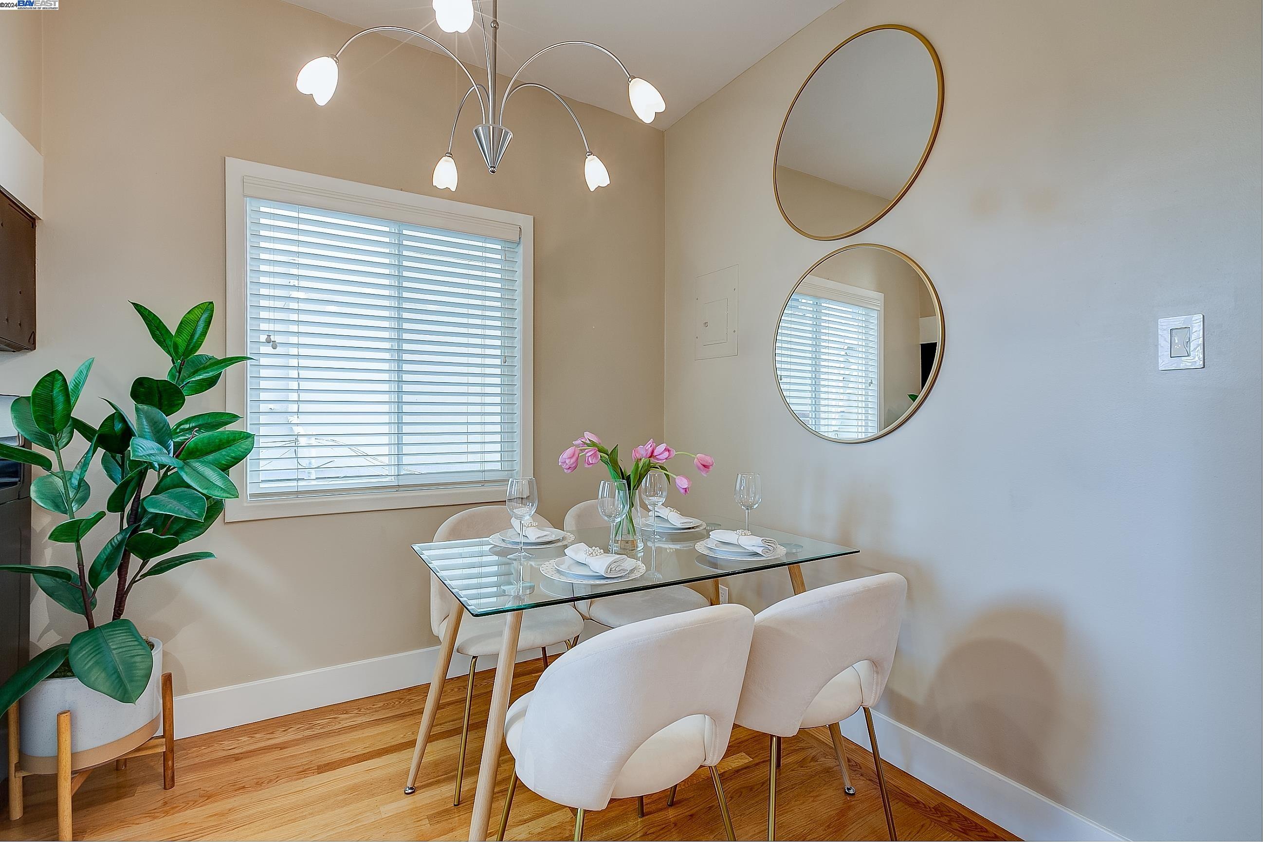 Detail Gallery Image 5 of 24 For 1624 Filbert St #1,  San Francisco,  CA 94123 - 1 Beds | 1 Baths