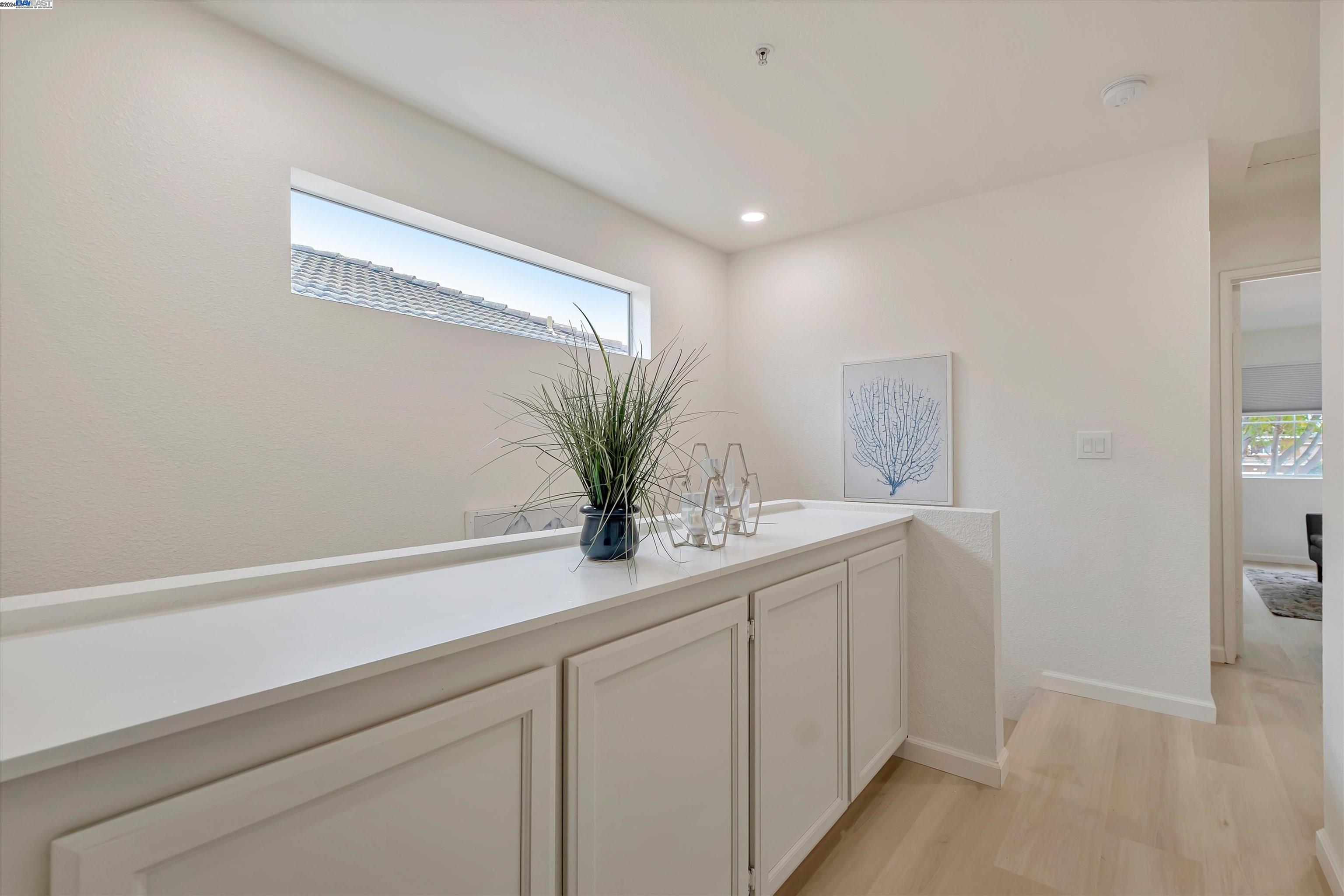 Detail Gallery Image 11 of 27 For 33024 Alicante Ter, Union City,  CA 94587 - 3 Beds | 2/1 Baths