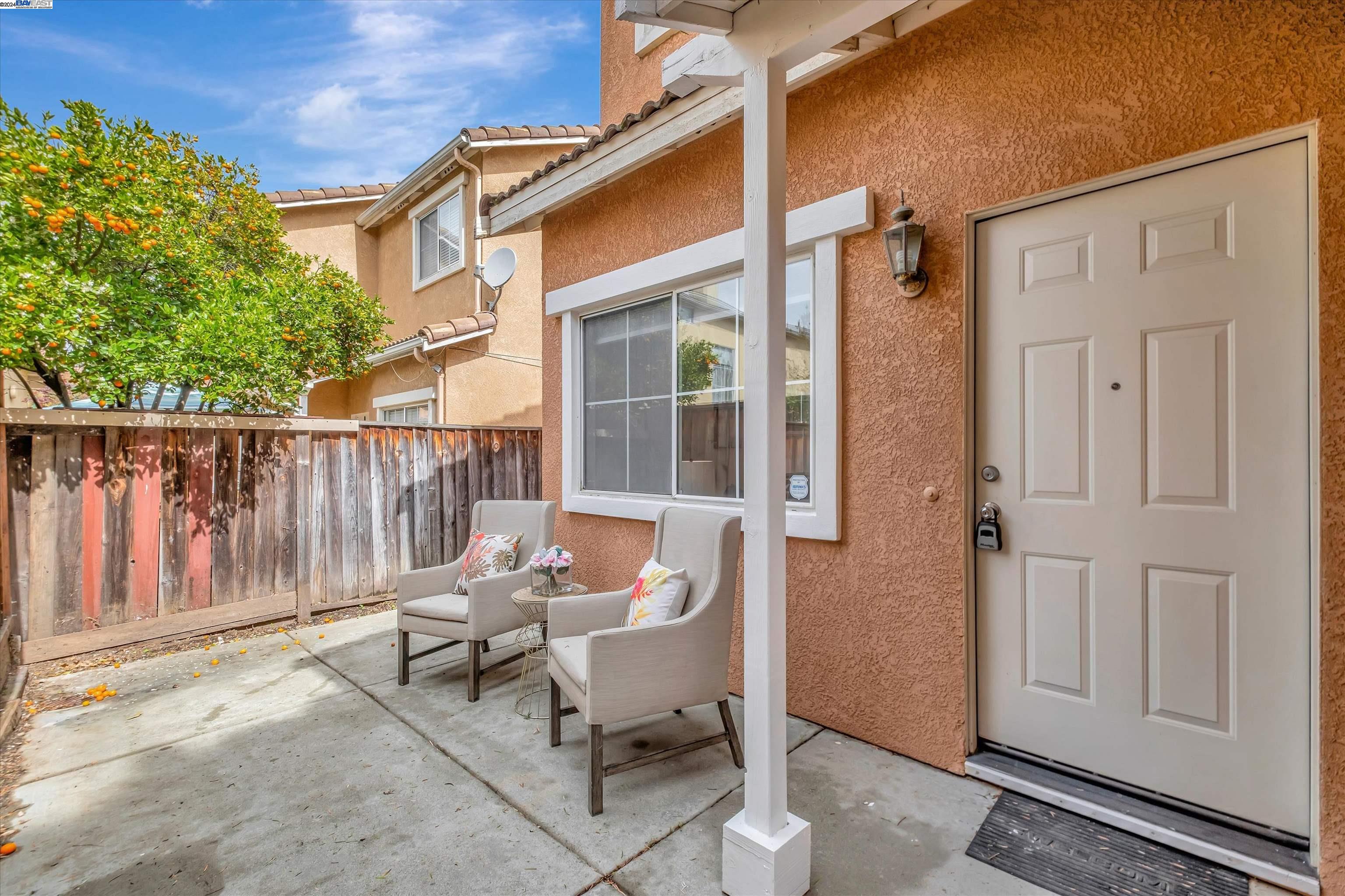 Detail Gallery Image 3 of 27 For 33024 Alicante Ter, Union City,  CA 94587 - 3 Beds | 2/1 Baths