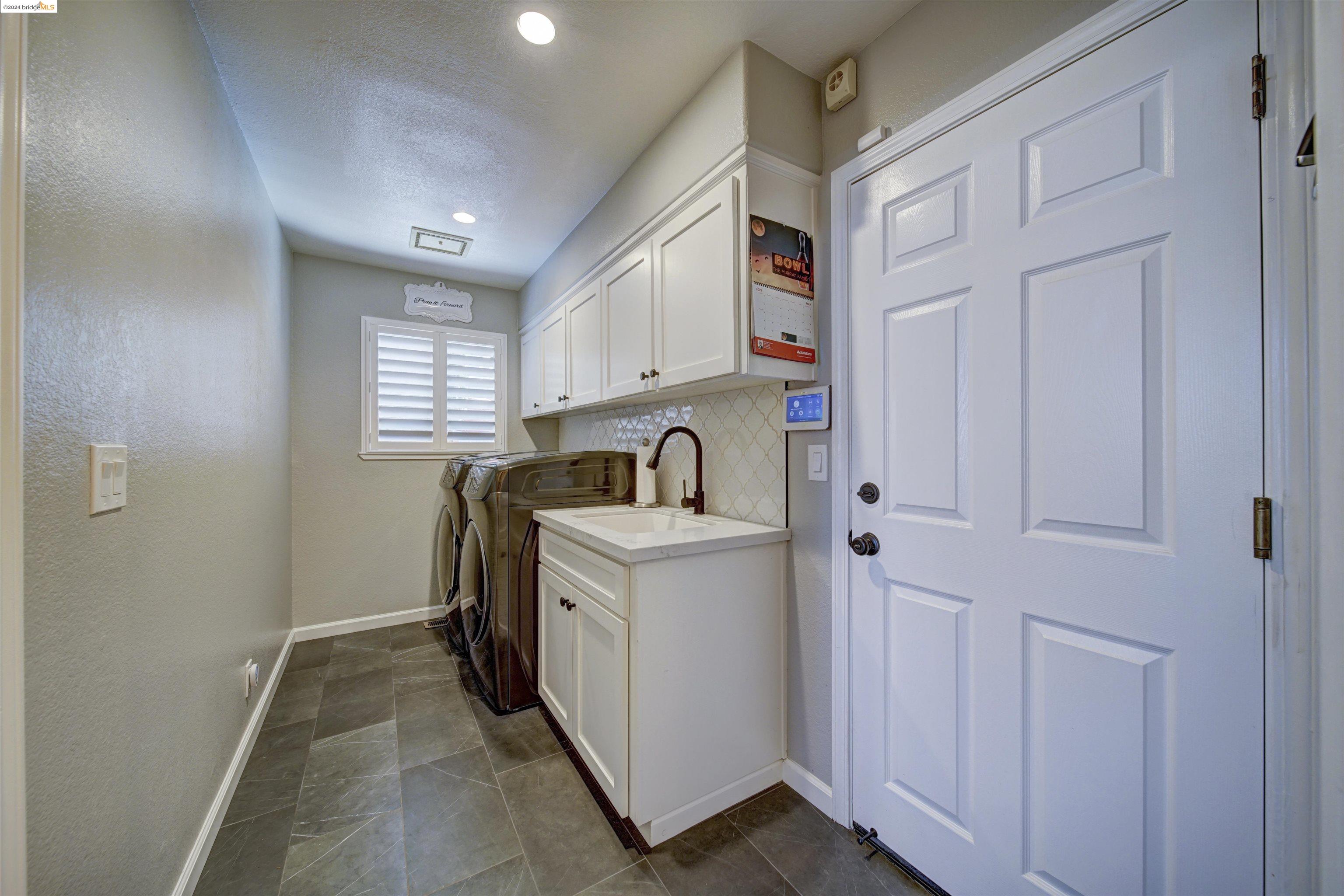Detail Gallery Image 22 of 45 For 2105 Cypress Pt, Discovery Bay,  CA 94505 - 3 Beds | 2/1 Baths
