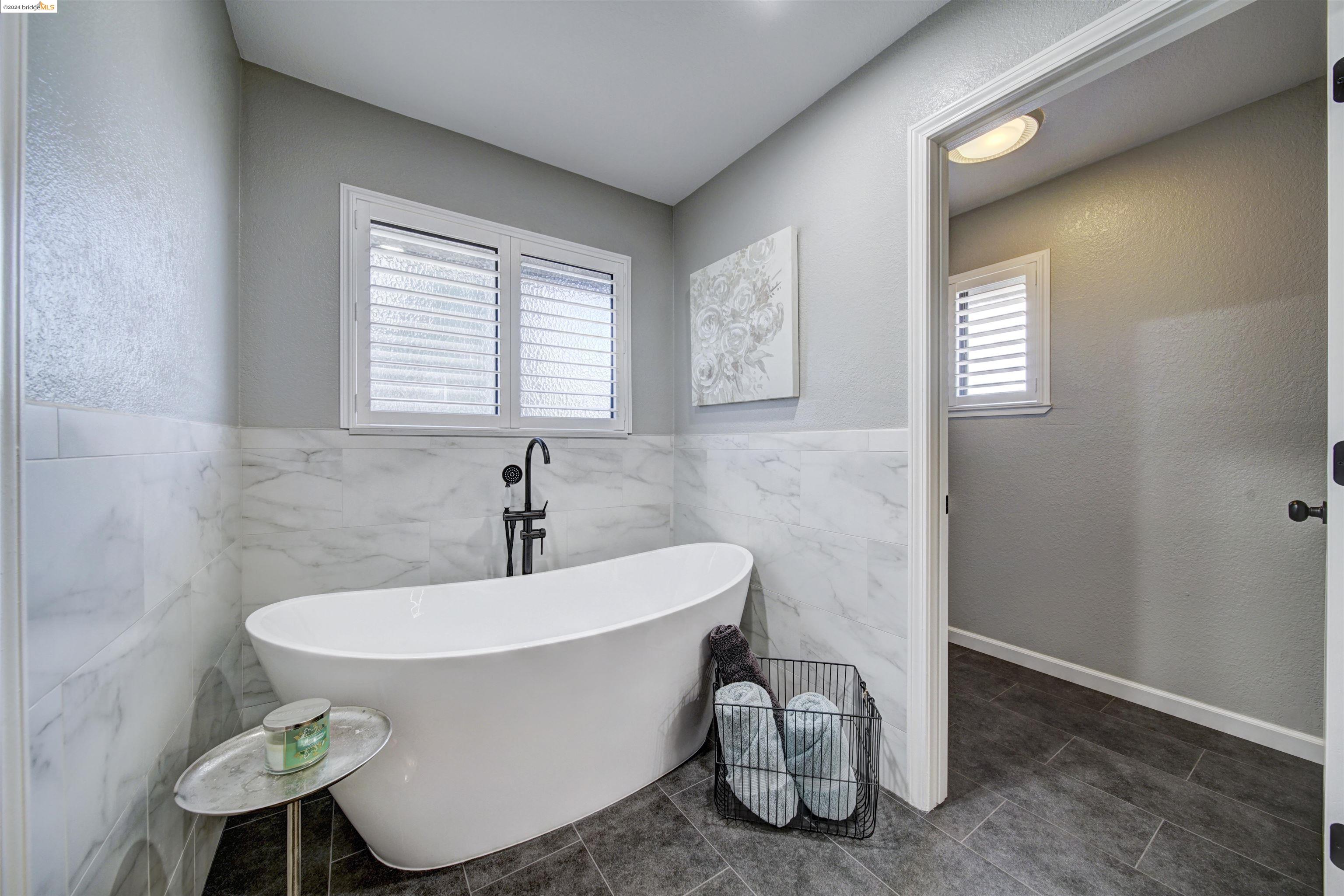 Detail Gallery Image 33 of 45 For 2105 Cypress Pt, Discovery Bay,  CA 94505 - 3 Beds | 2/1 Baths