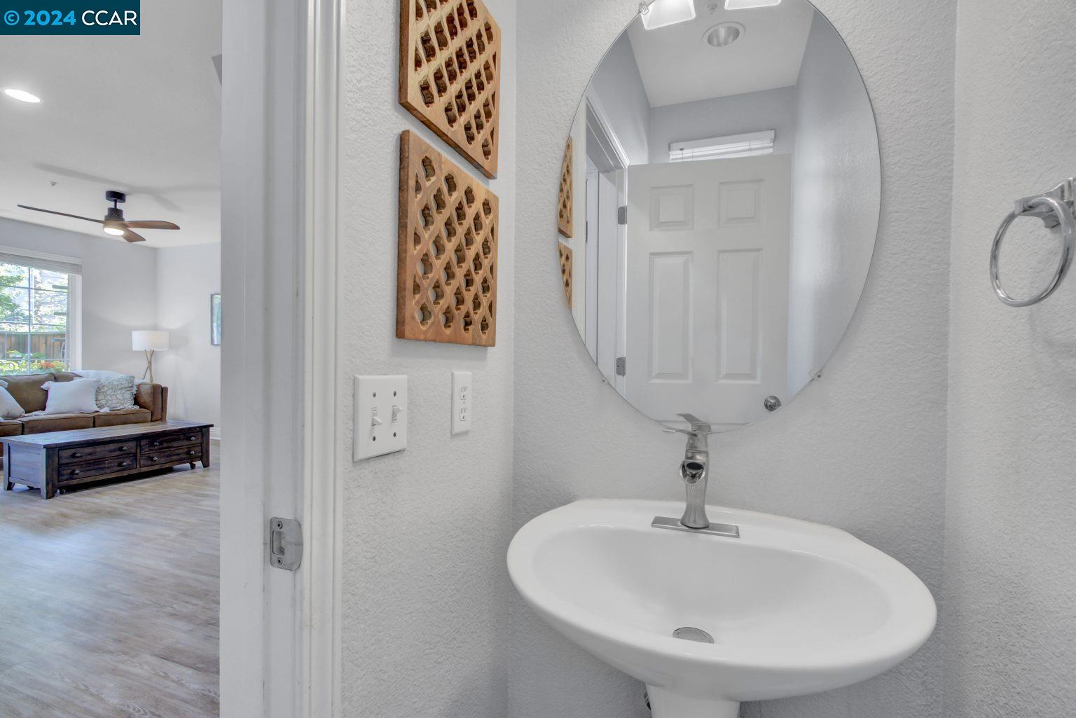 Detail Gallery Image 18 of 44 For 10885 Mcpeak Ln, Dublin,  CA 94568 - 3 Beds | 2/1 Baths