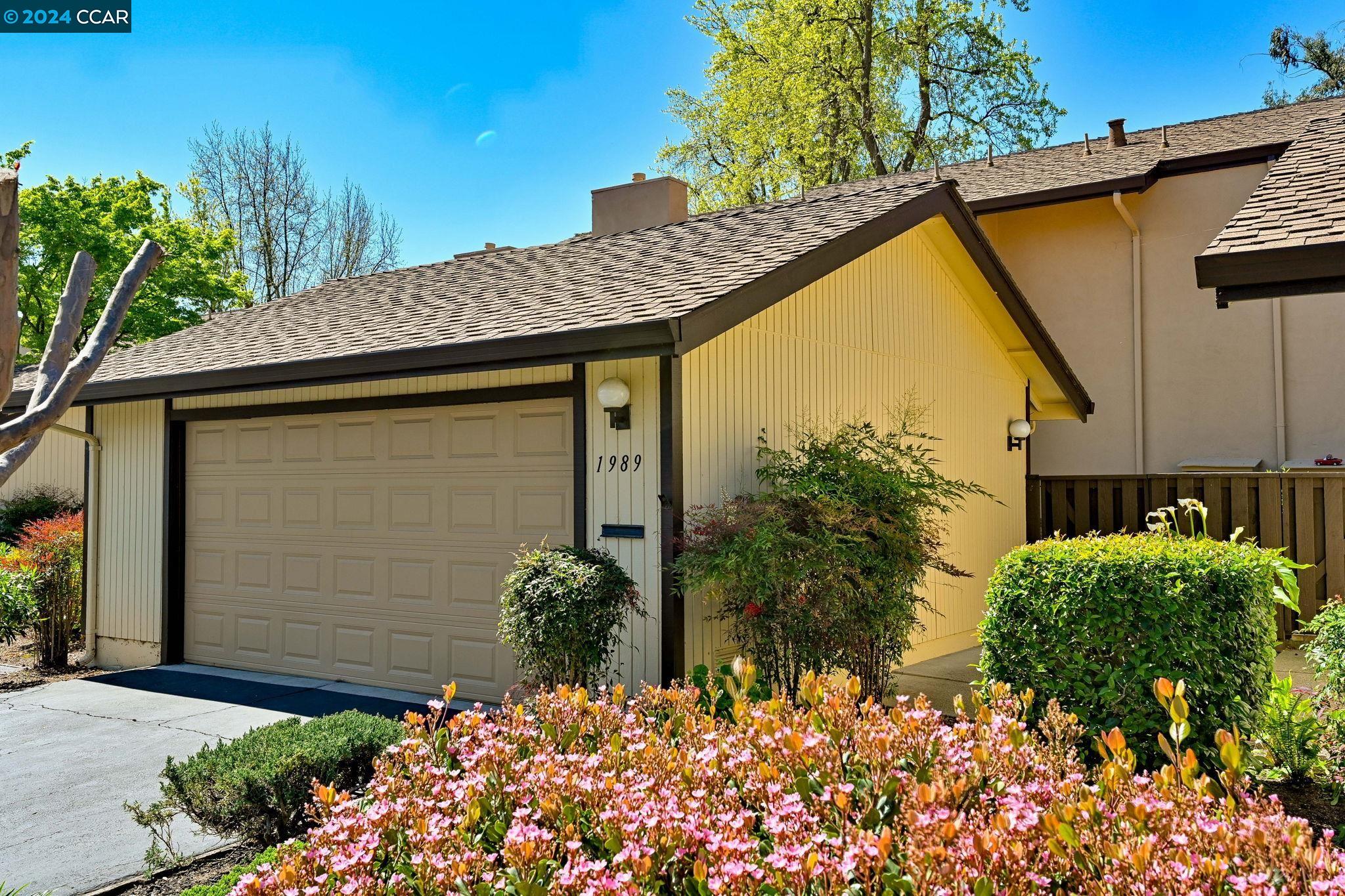 Detail Gallery Image 1 of 1 For 1989 Countrywood Ct, Walnut Creek,  CA 94598 - 3 Beds | 2/1 Baths