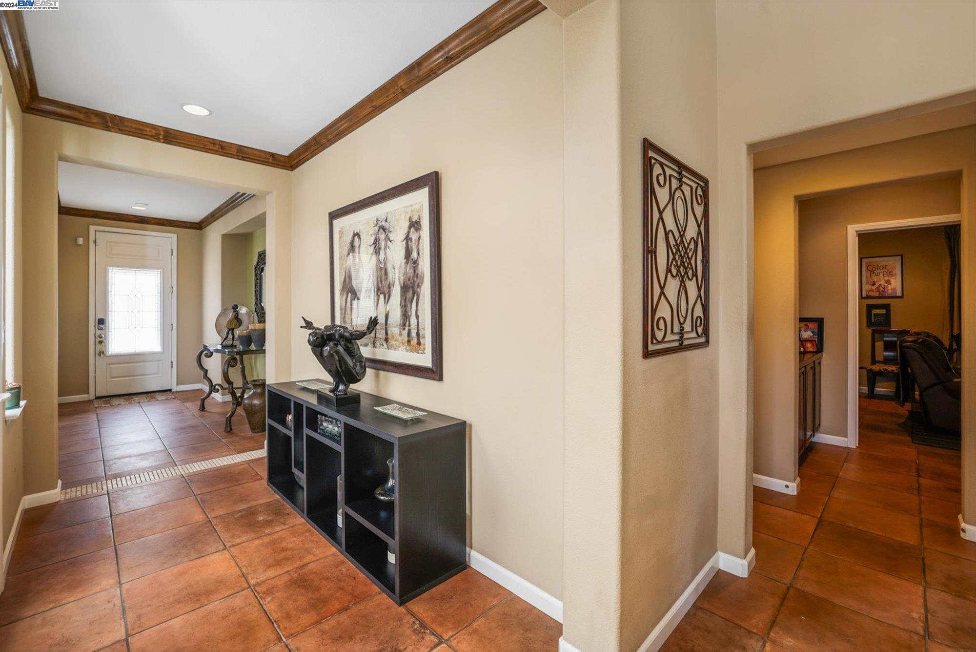 Detail Gallery Image 15 of 60 For 2706 Montego Bay St, Pittsburg,  CA 94565 - 5 Beds | 4 Baths