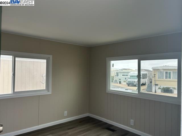 Detail Gallery Image 12 of 35 For 244 2nd Ave, Pacifica,  CA 94044 - 1 Beds | 1 Baths