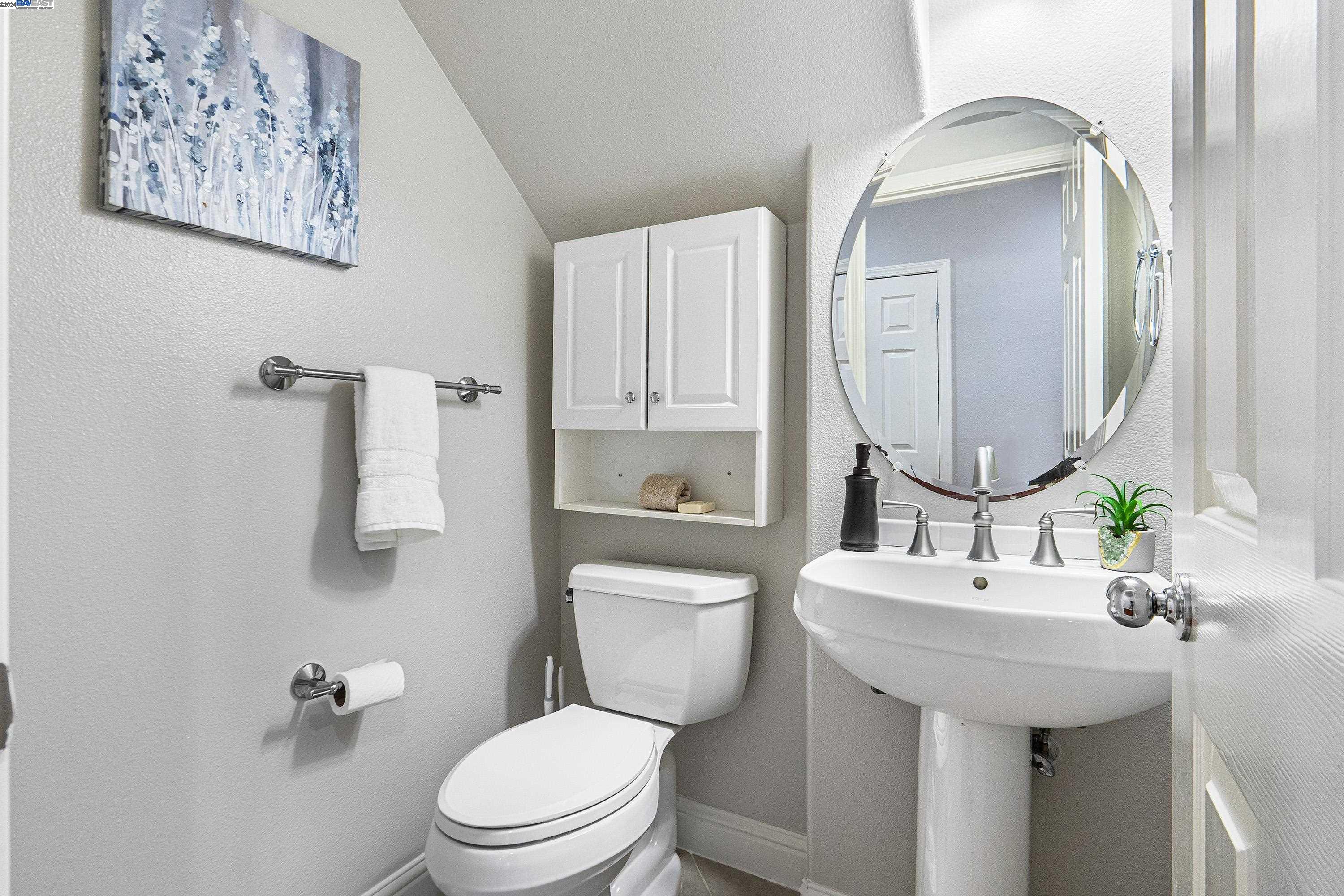 Detail Gallery Image 9 of 39 For 37622 Central Cove Ct, Fremont,  CA 94536 - 4 Beds | 2/1 Baths