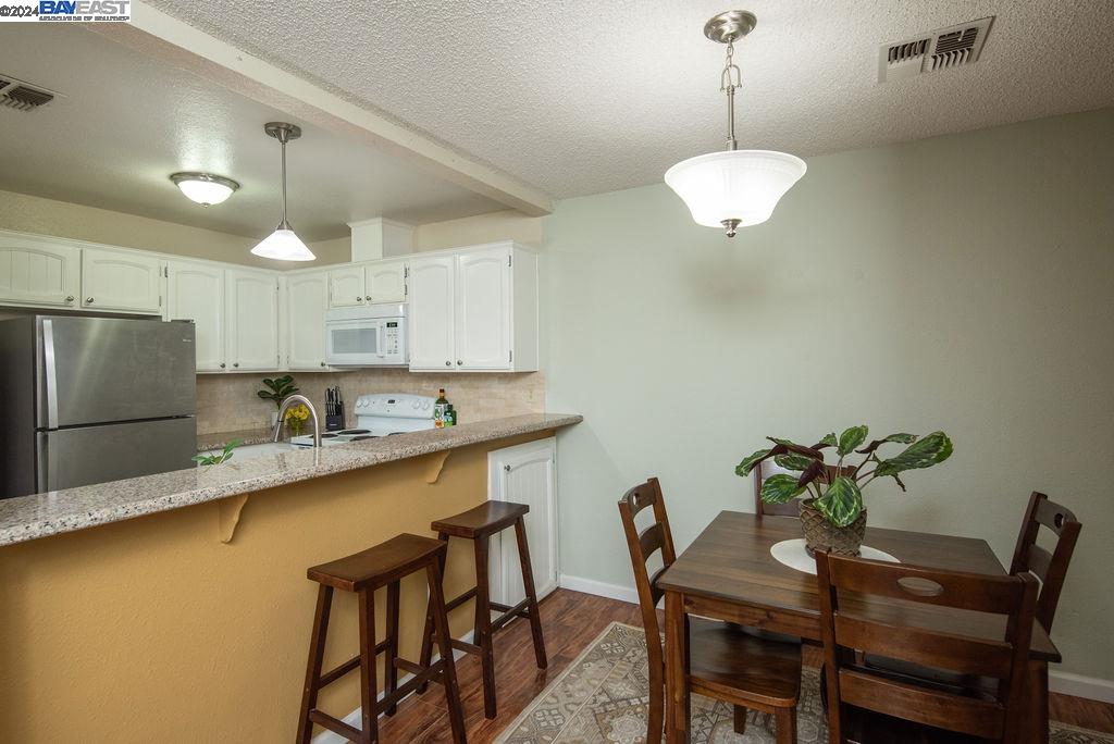 Detail Gallery Image 6 of 26 For 3400 Sullivan Ct #112,  Modesto,  CA 95356 - 2 Beds | 2 Baths