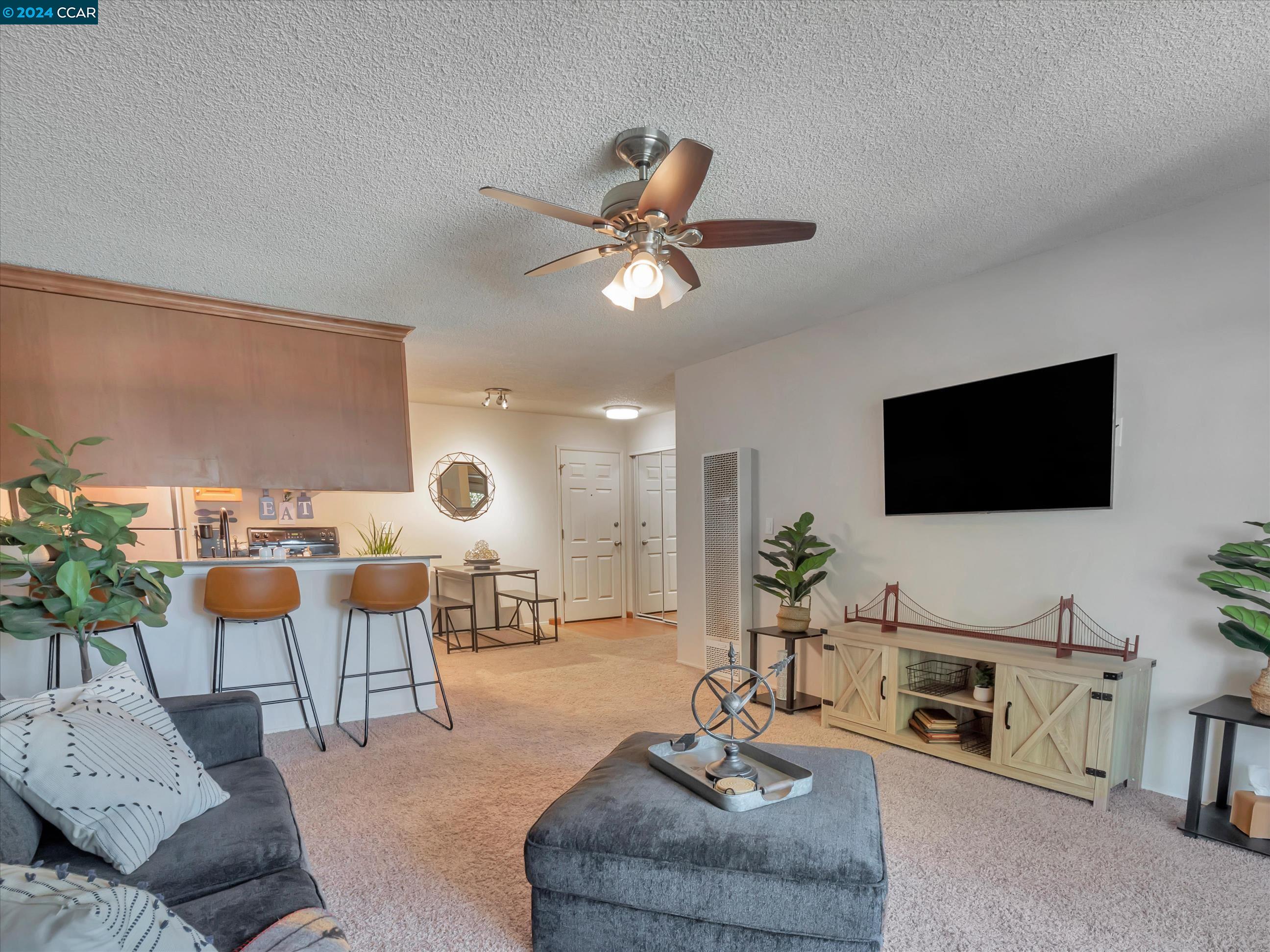 Detail Gallery Image 4 of 22 For 7323 Starward Drive #14,  Dublin,  CA 94568 - 1 Beds | 1 Baths