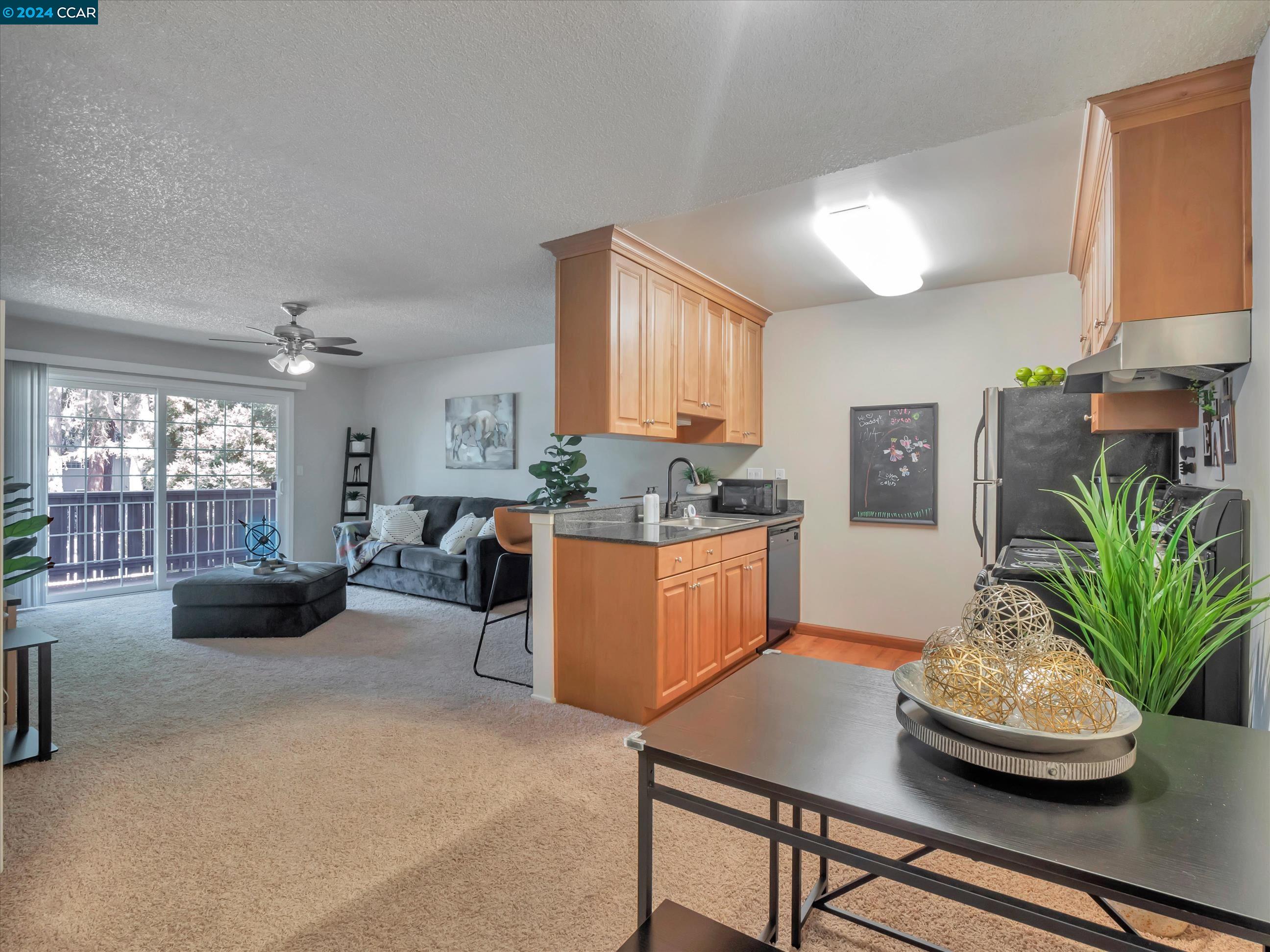 Detail Gallery Image 8 of 22 For 7323 Starward Drive #14,  Dublin,  CA 94568 - 1 Beds | 1 Baths