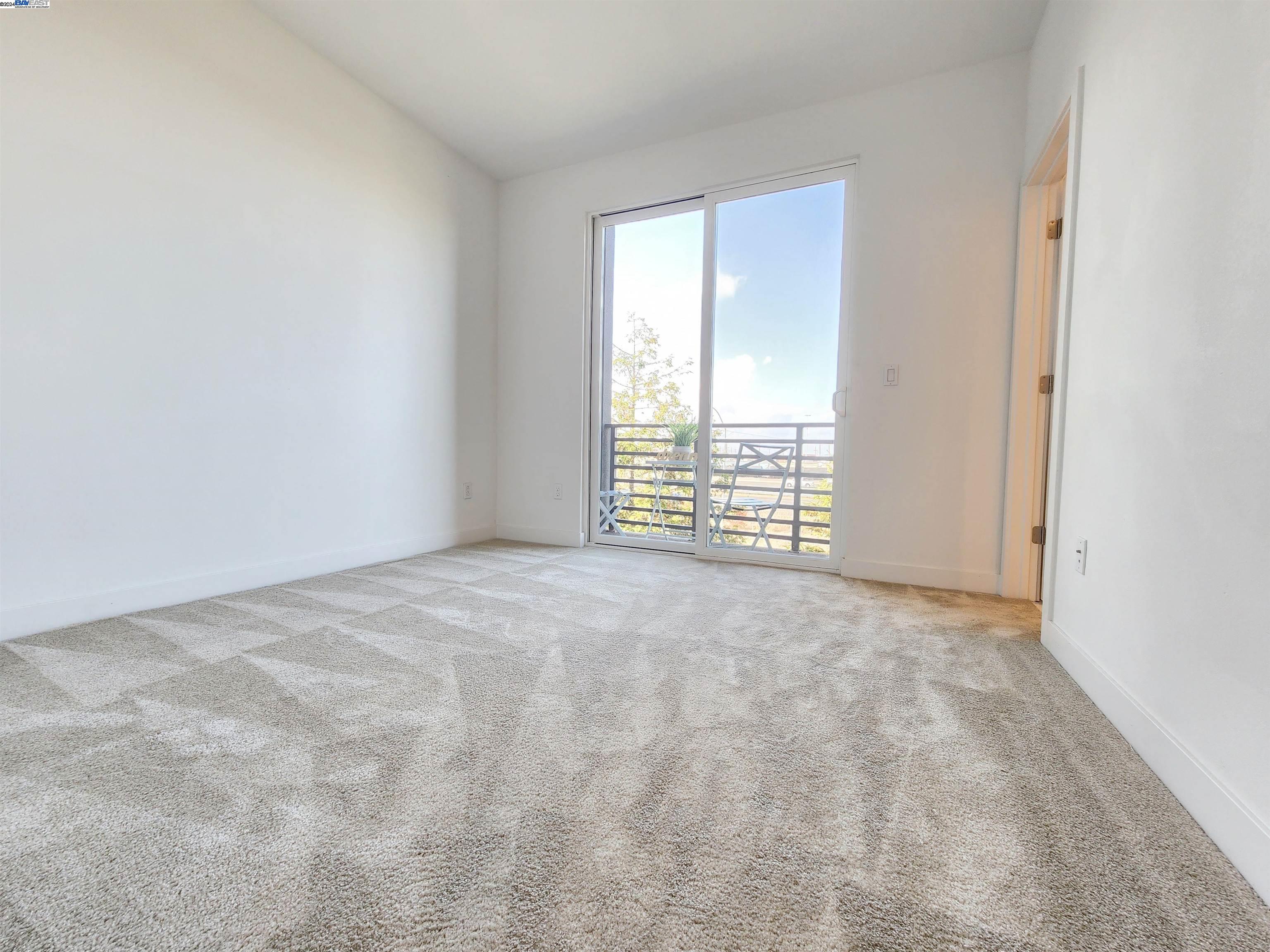 Detail Gallery Image 26 of 41 For 1339 Pullman Way, Oakland,  CA 94607 - 3 Beds | 3/1 Baths