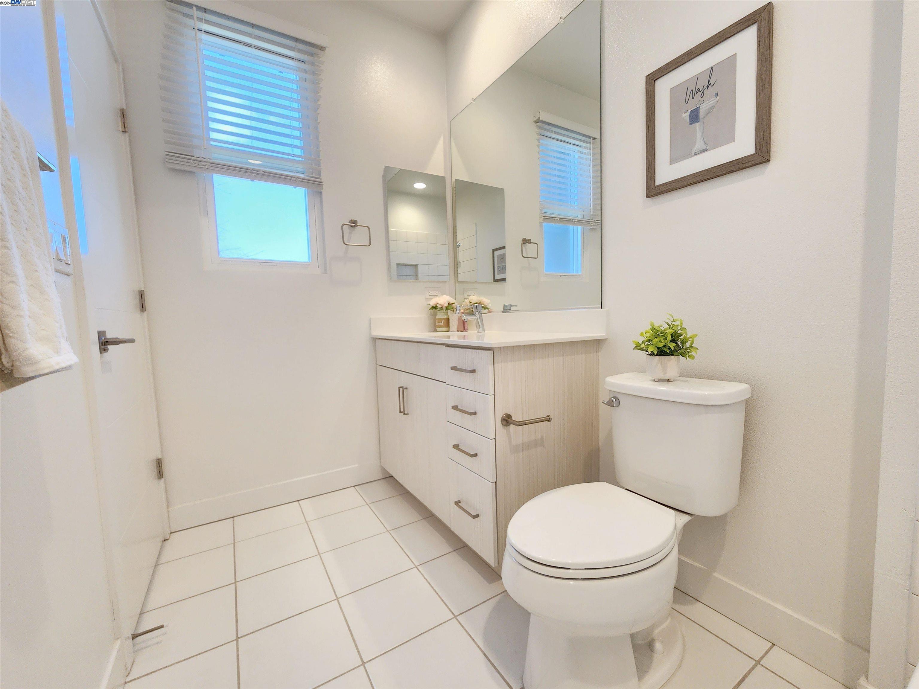 Detail Gallery Image 29 of 41 For 1339 Pullman Way, Oakland,  CA 94607 - 3 Beds | 3/1 Baths
