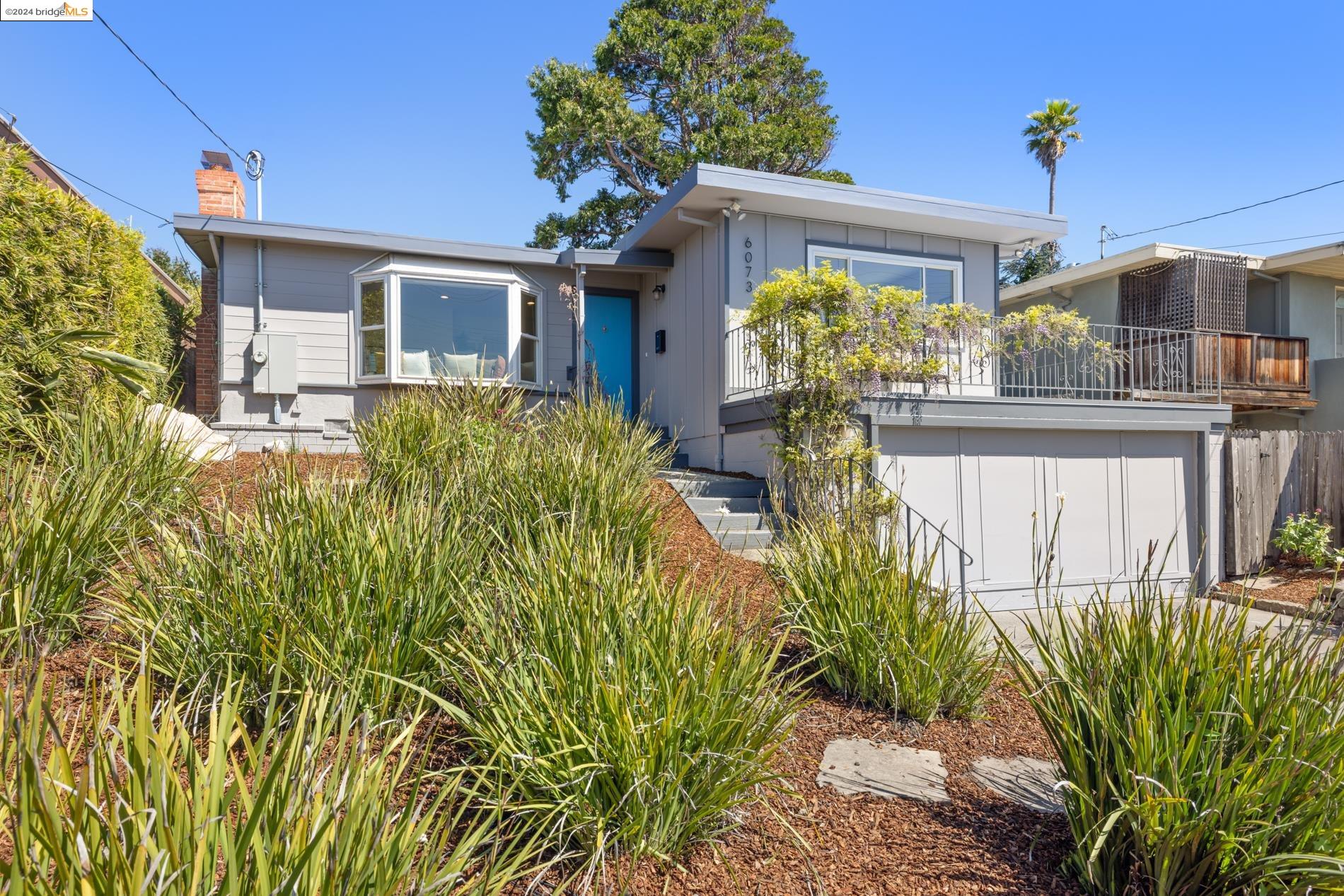 Detail Gallery Image 1 of 1 For 6073 Arlington Blvd, Richmond,  CA 94805 - 3 Beds | 2 Baths