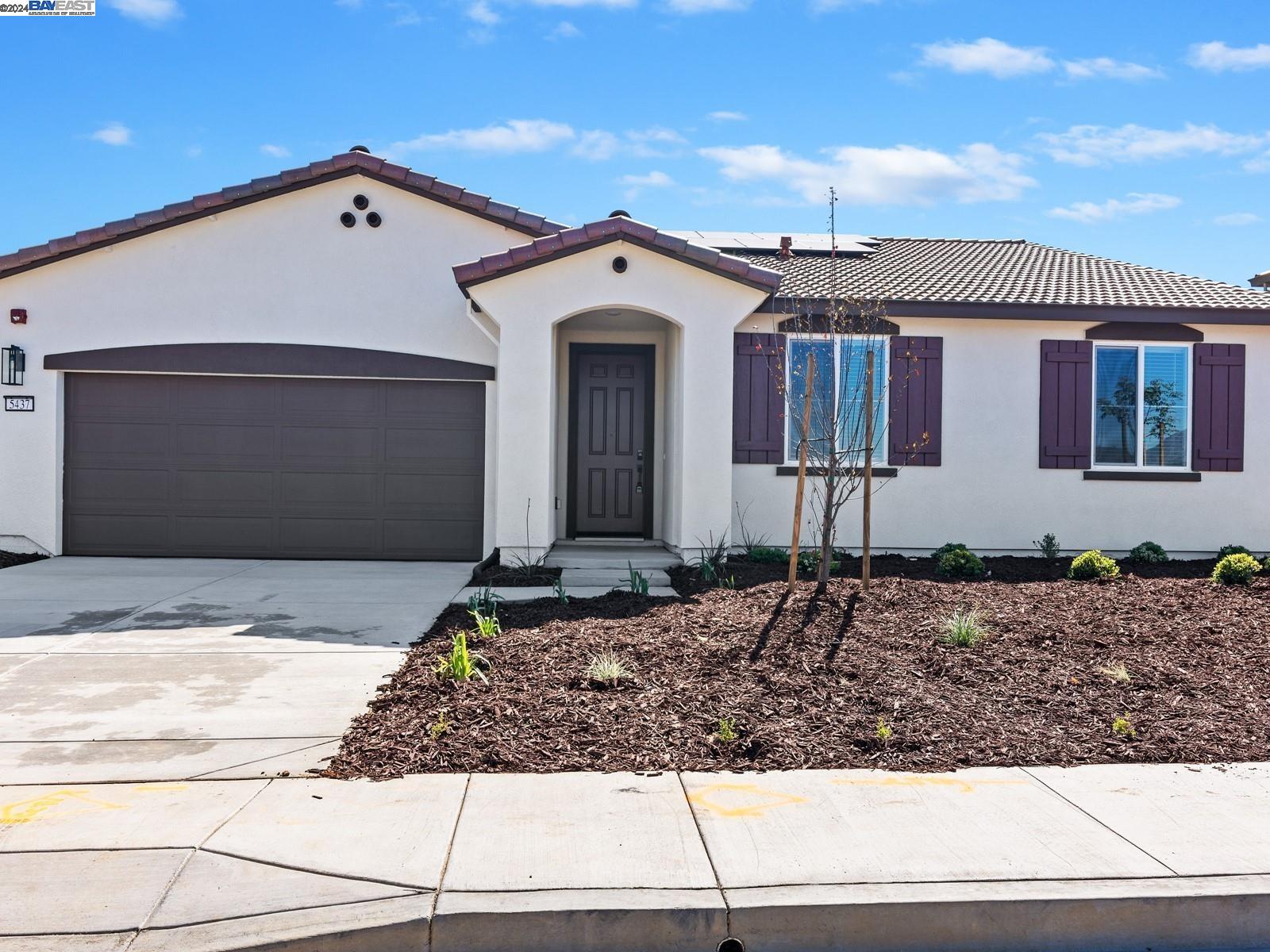 Detail Gallery Image 3 of 32 For 5437 Oneida Way, Antioch,  CA 94509 - 4 Beds | 2/1 Baths
