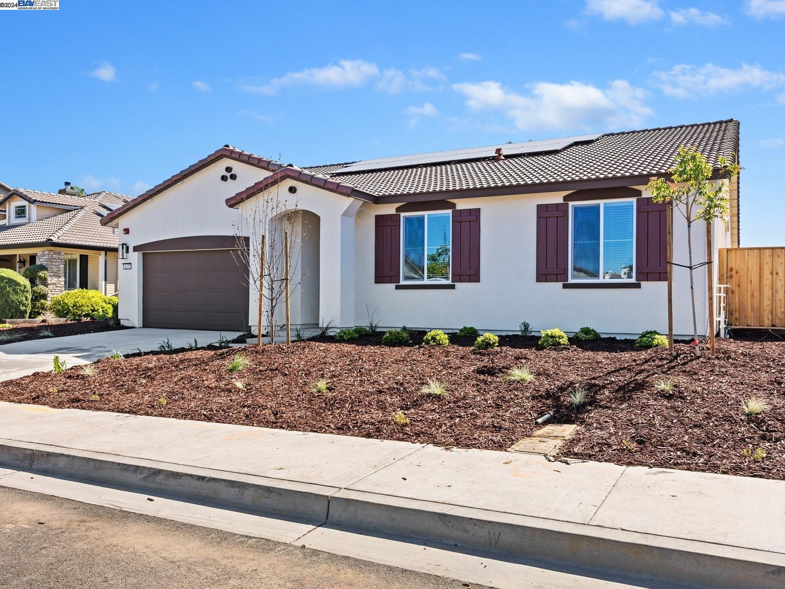 Detail Gallery Image 4 of 32 For 5437 Oneida Way, Antioch,  CA 94509 - 4 Beds | 2/1 Baths