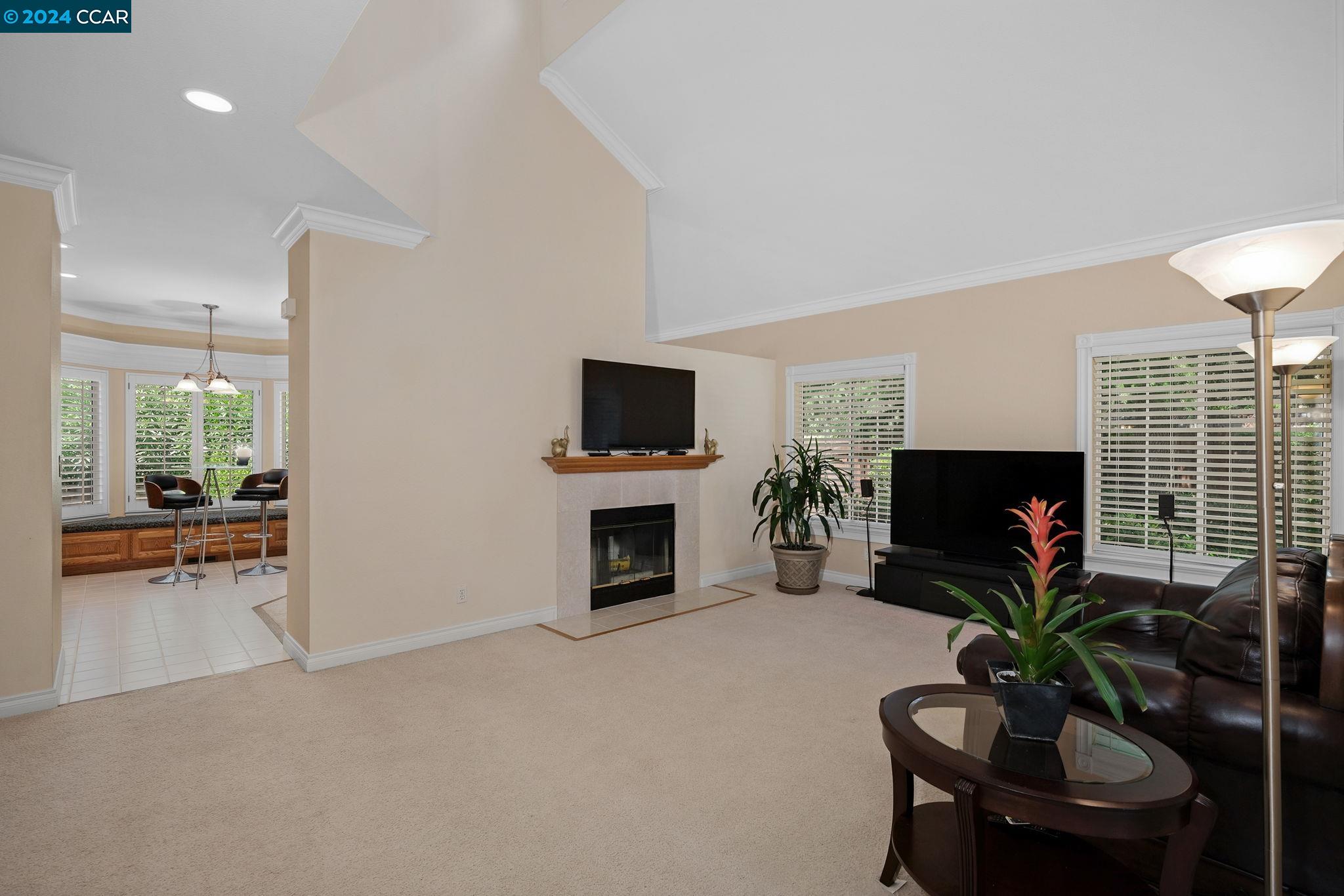 Detail Gallery Image 5 of 35 For 720 Anizumne Ct, Clayton,  CA 94517 - 3 Beds | 2/1 Baths