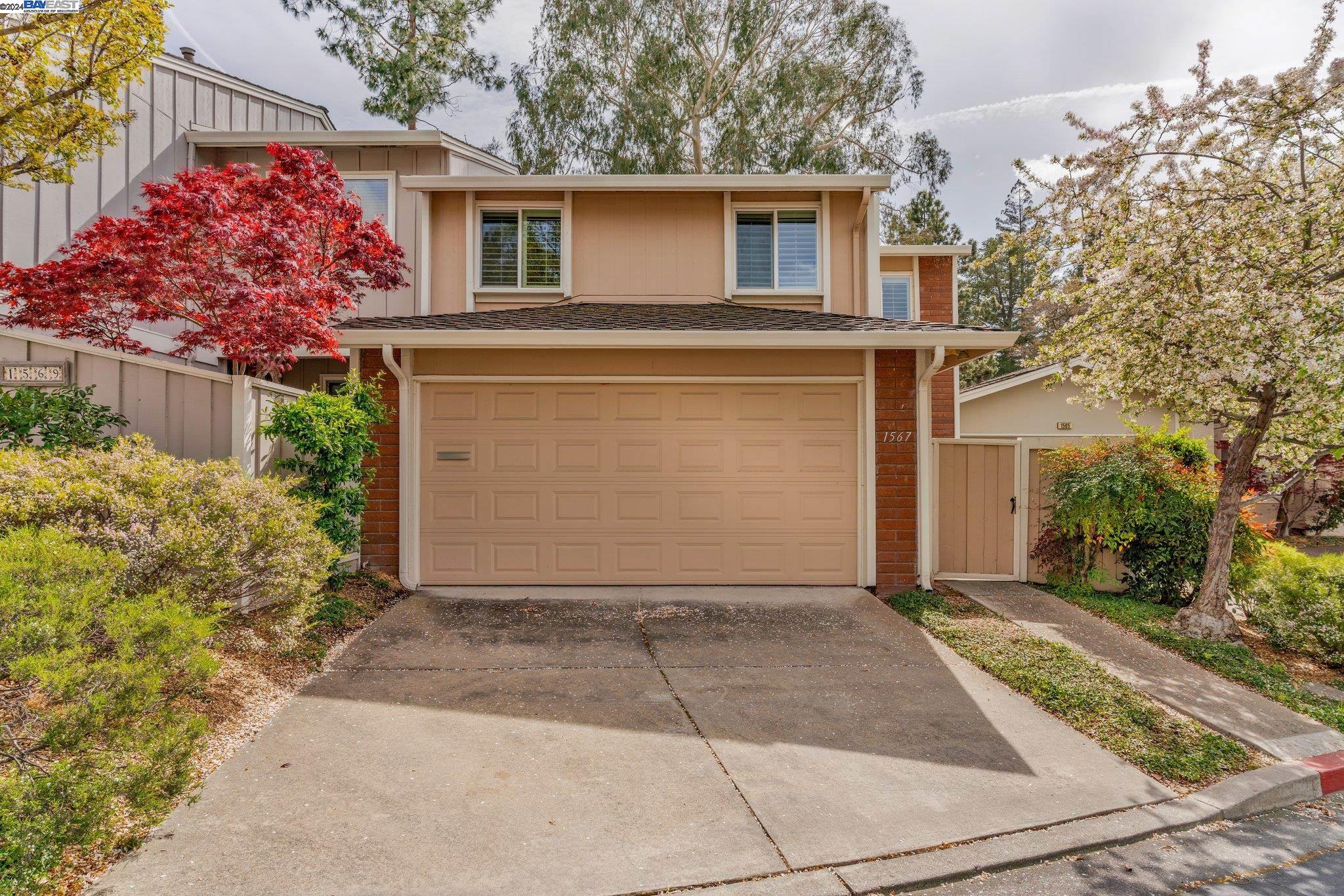 MLS: 41054741 Condo For Sale