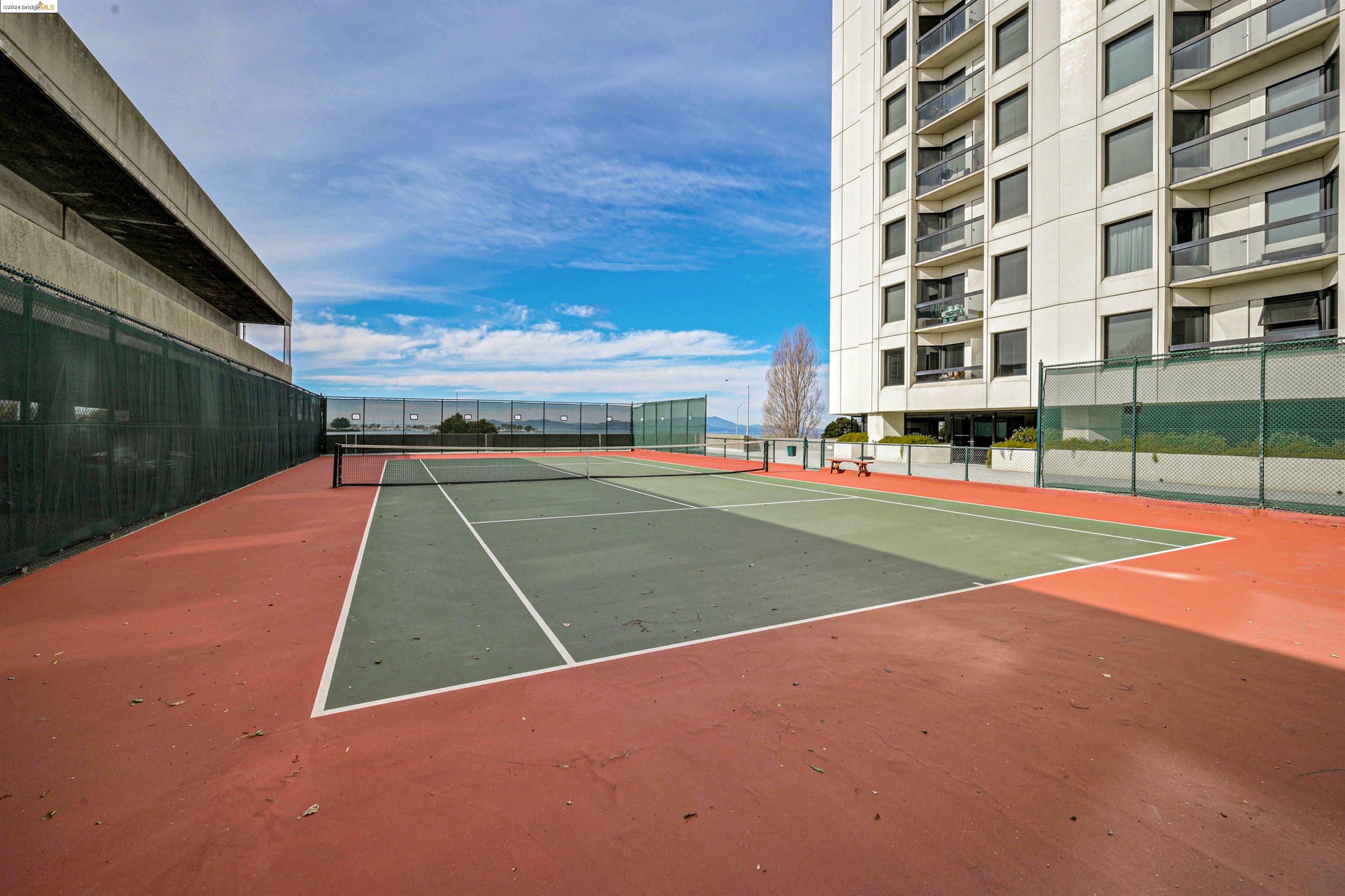 Detail Gallery Image 21 of 27 For 6363 Christie Avenue #1802,  Emeryville,  CA 94608 - 1 Beds | 1 Baths