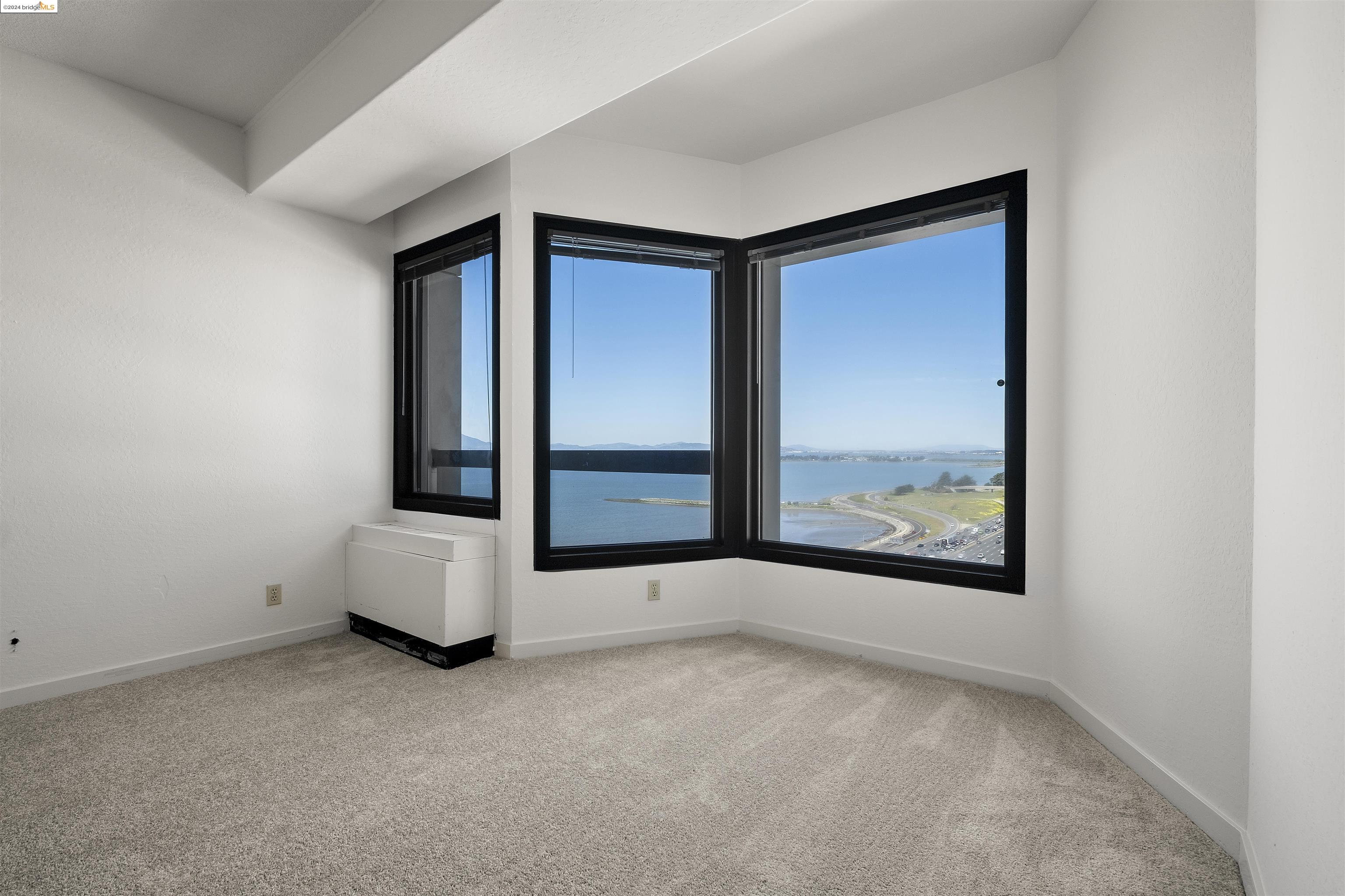 Detail Gallery Image 8 of 27 For 6363 Christie Avenue #1802,  Emeryville,  CA 94608 - 1 Beds | 1 Baths