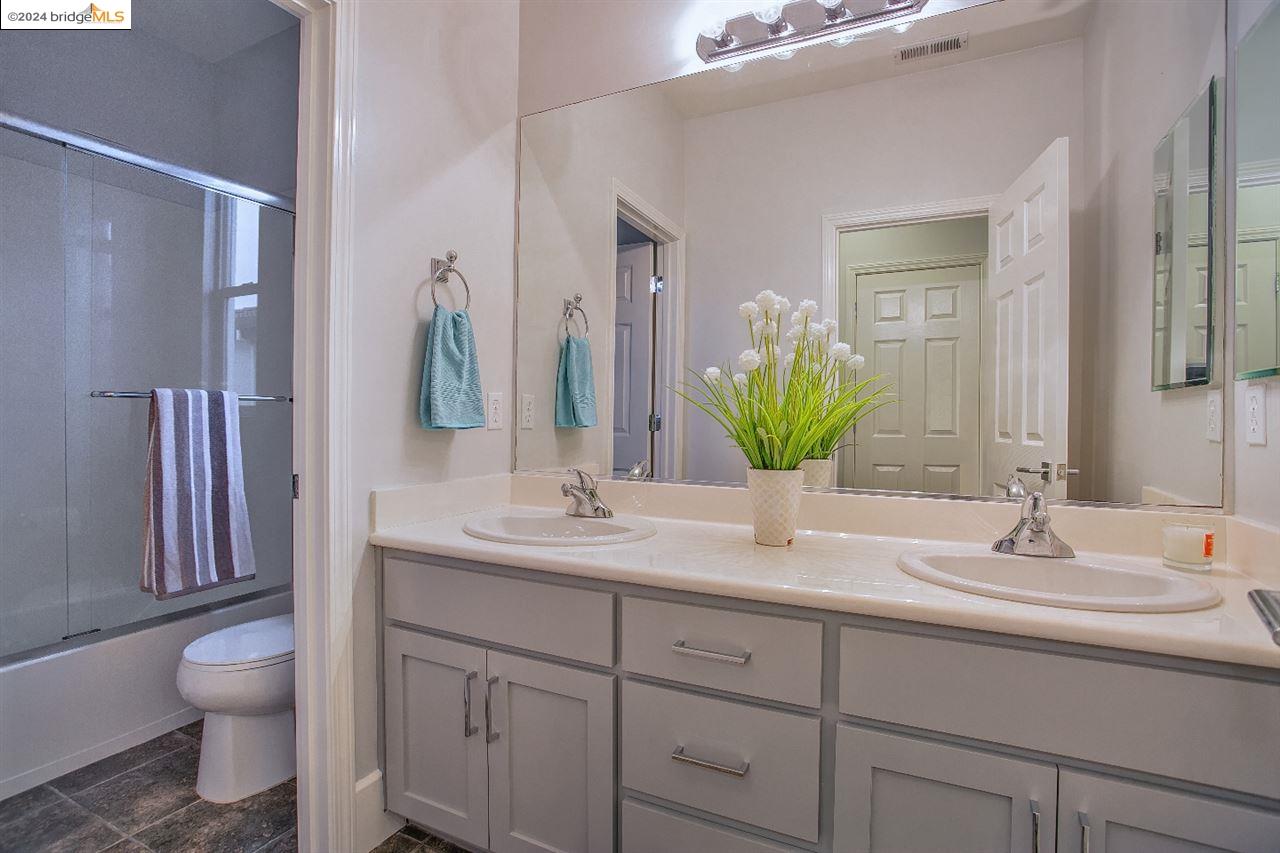 Detail Gallery Image 25 of 32 For 2346 Winchester Loop, Discovery Bay,  CA 94505 - 5 Beds | 2/1 Baths