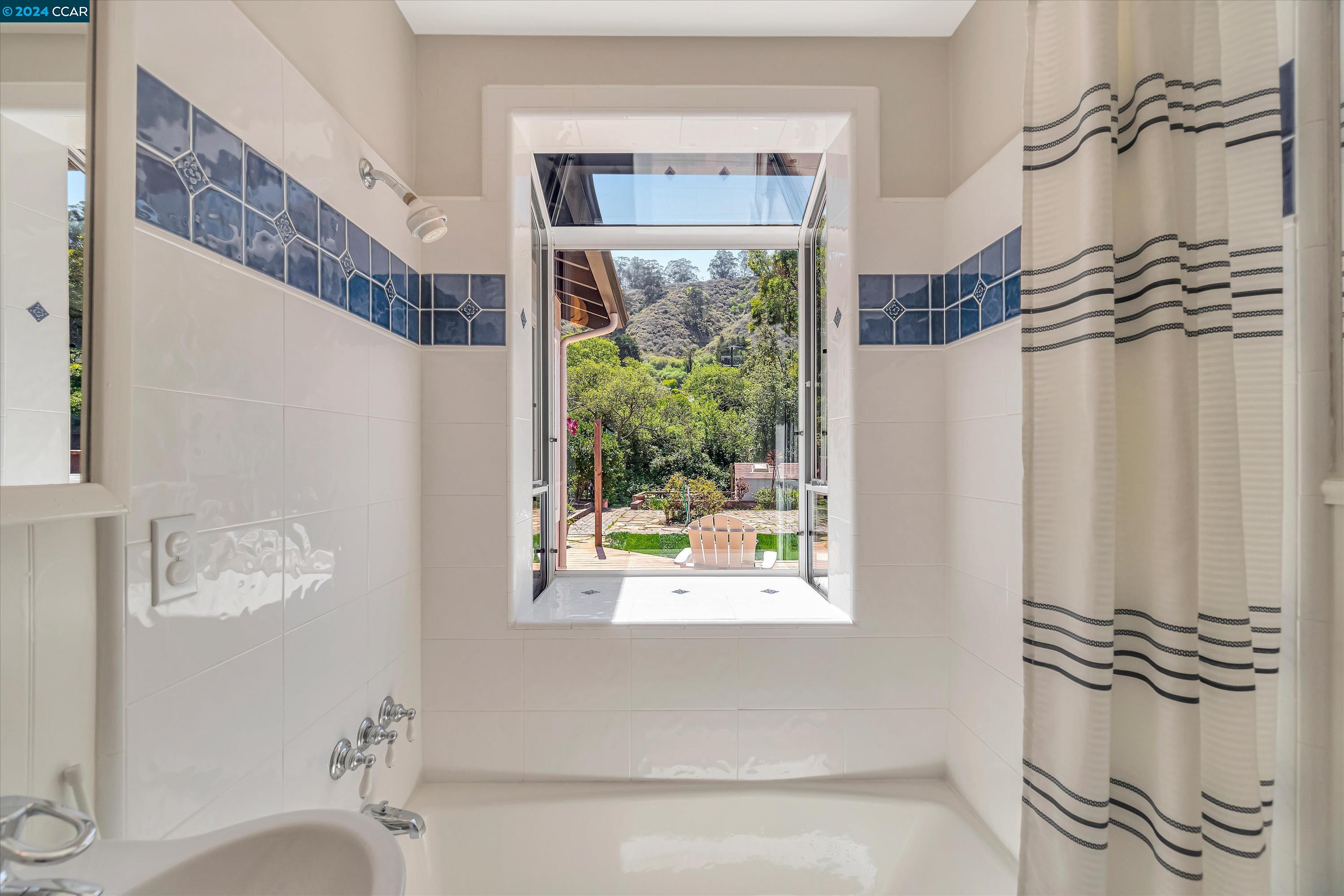 Detail Gallery Image 32 of 51 For 1508 Madeira Dr, Pacifica,  CA 94044 - 4 Beds | 2 Baths
