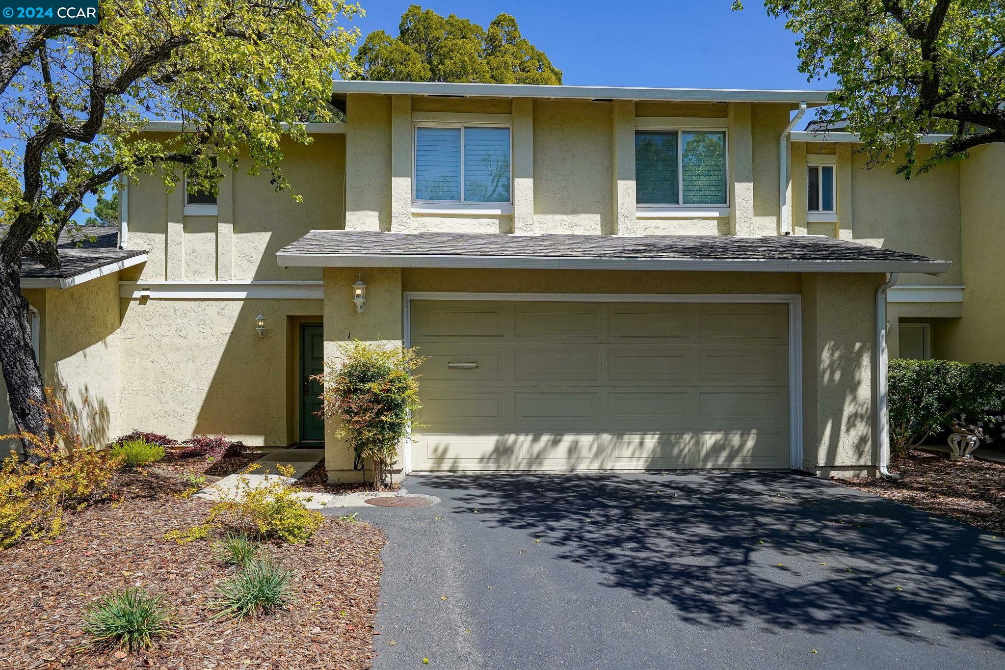 Detail Gallery Image 1 of 33 For 124 Fountainhead Ct., Martinez,  CA 94553-4908 - 4 Beds | 2/1 Baths