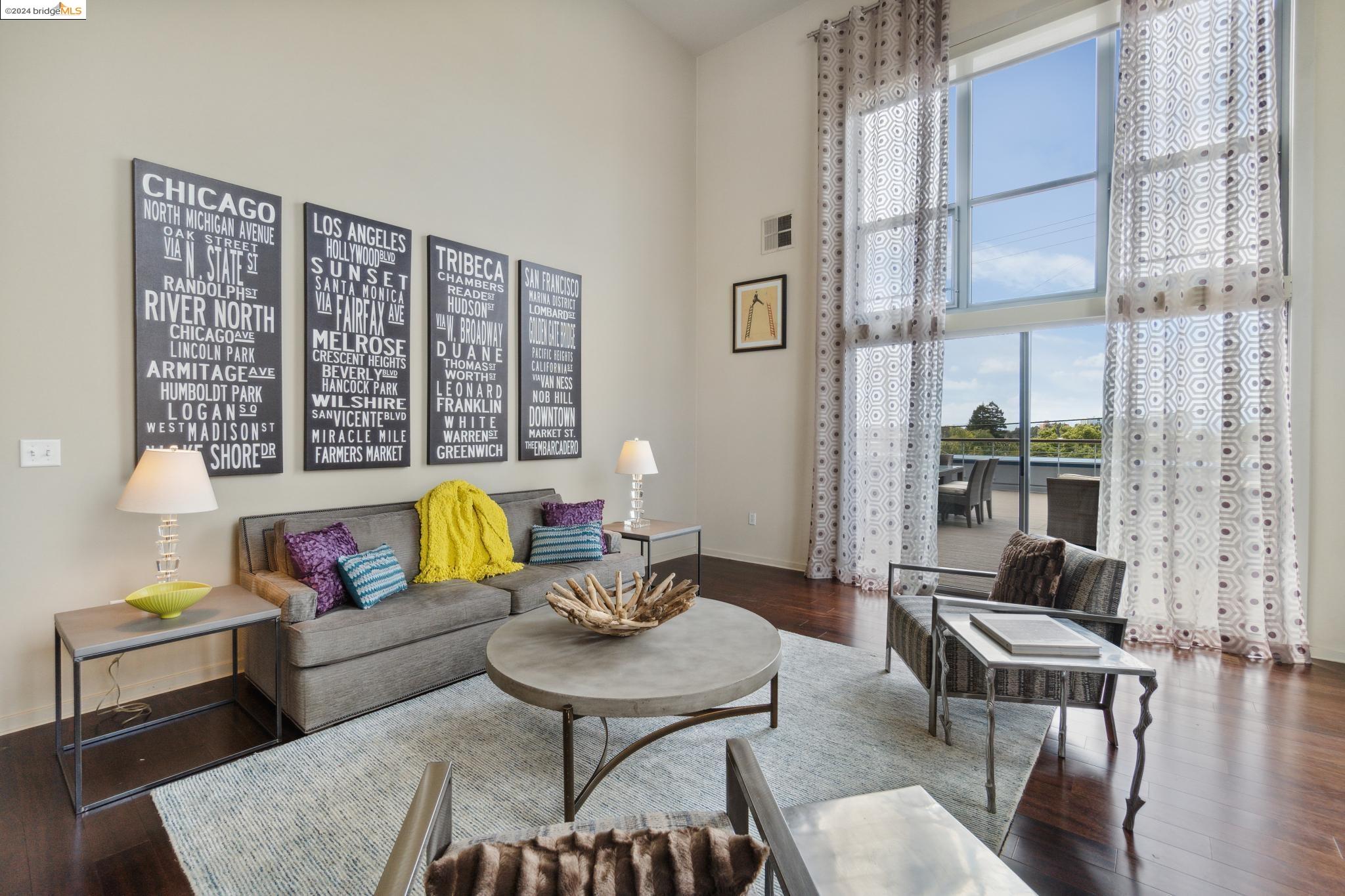 Detail Gallery Image 3 of 19 For 1001 46th St #321,  Emeryville,  CA 94608 - 3 Beds | 2 Baths