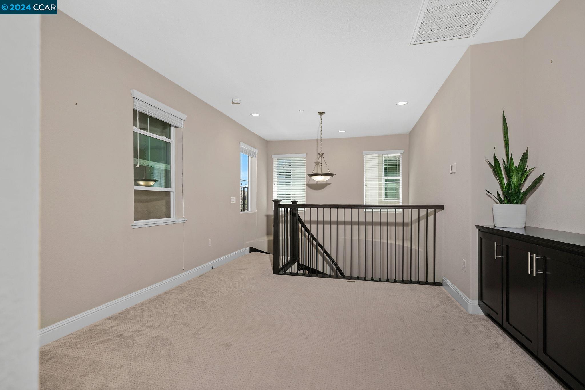 Detail Gallery Image 15 of 30 For 2788 Rio Seco Dr, Pittsburg,  CA 94565 - 4 Beds | 2/1 Baths