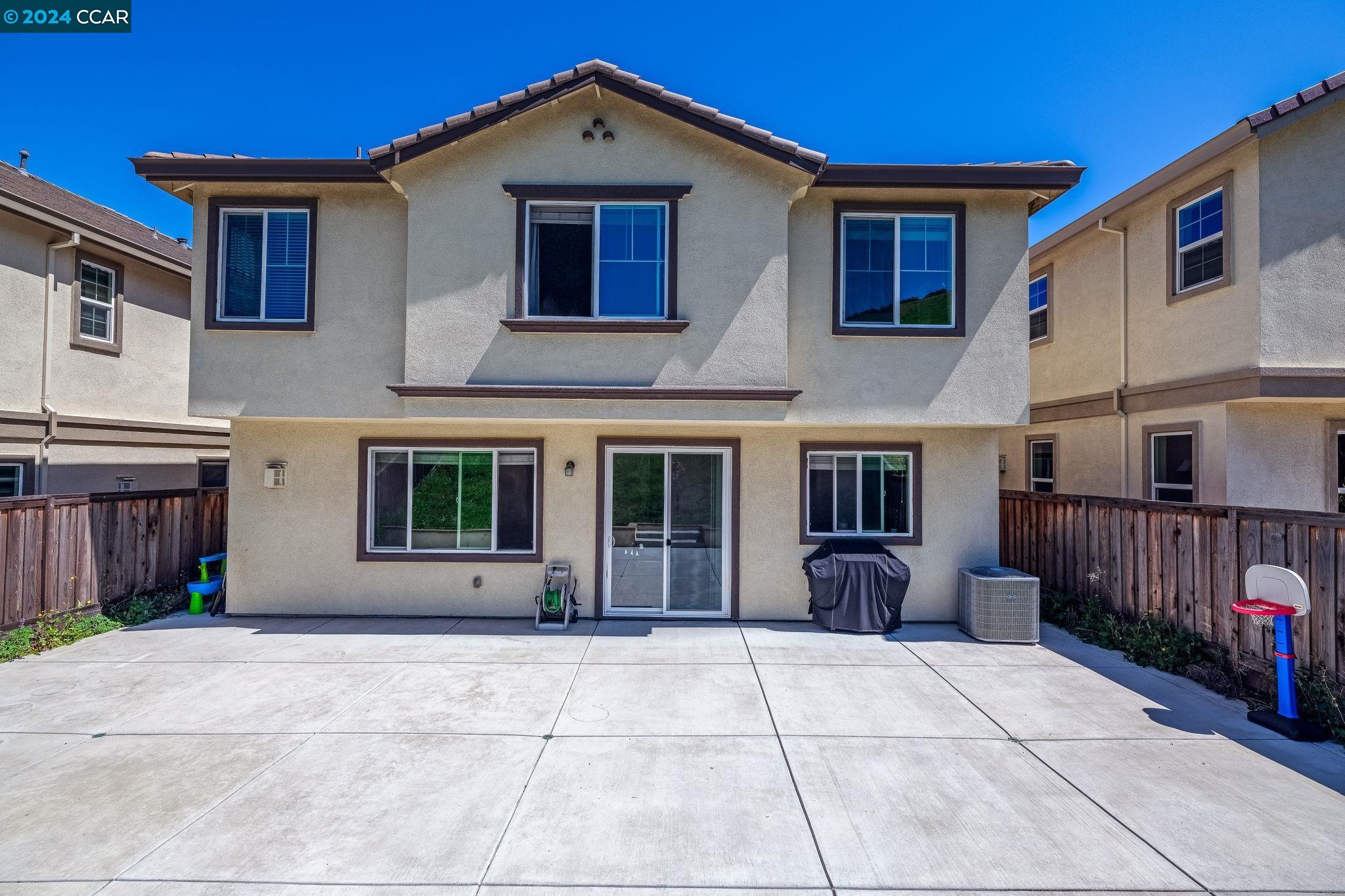 Detail Gallery Image 27 of 30 For 2788 Rio Seco Dr, Pittsburg,  CA 94565 - 4 Beds | 2/1 Baths