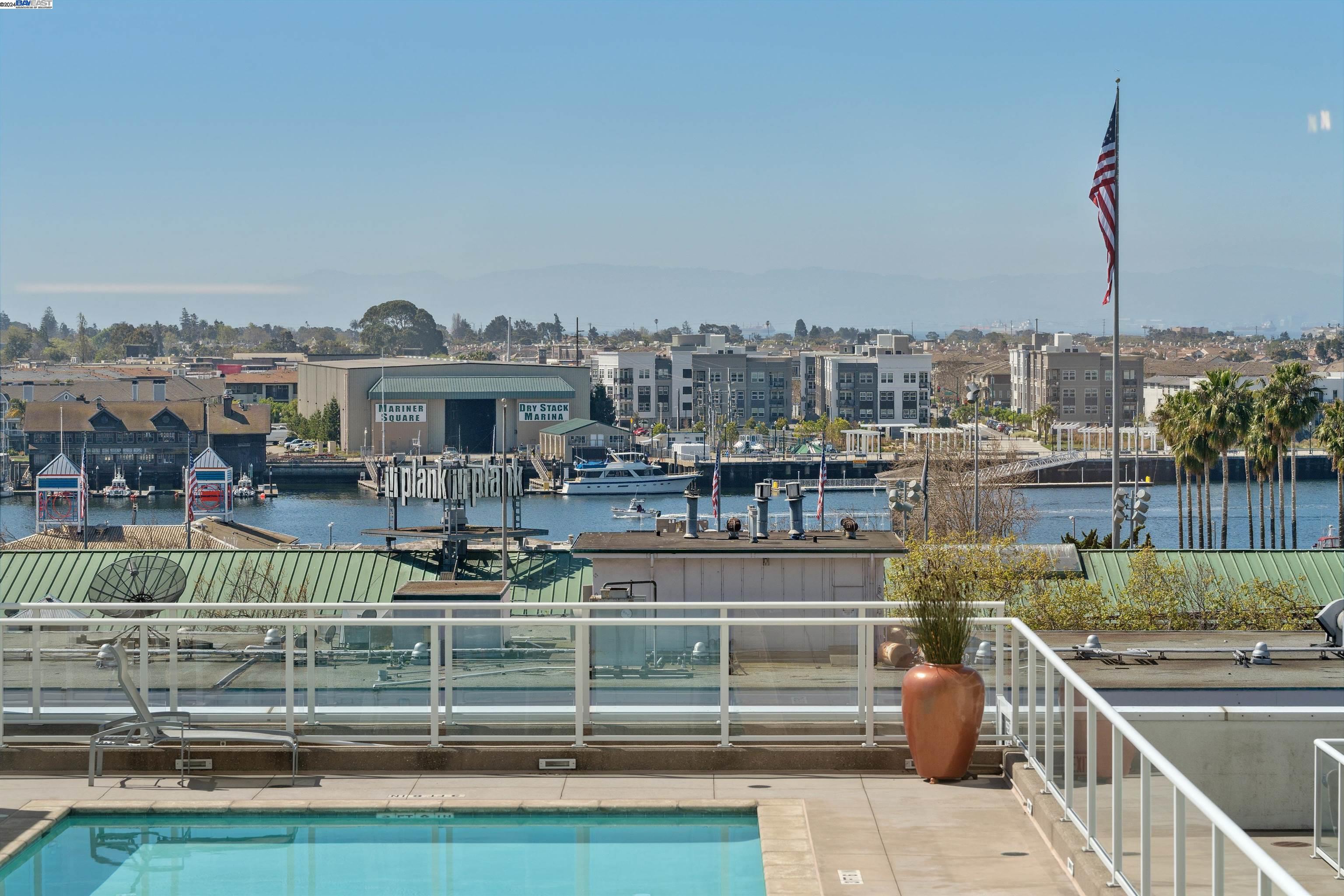 Detail Gallery Image 20 of 60 For 222 Broadway #709,  Oakland,  CA 94607 - 1 Beds | 1 Baths