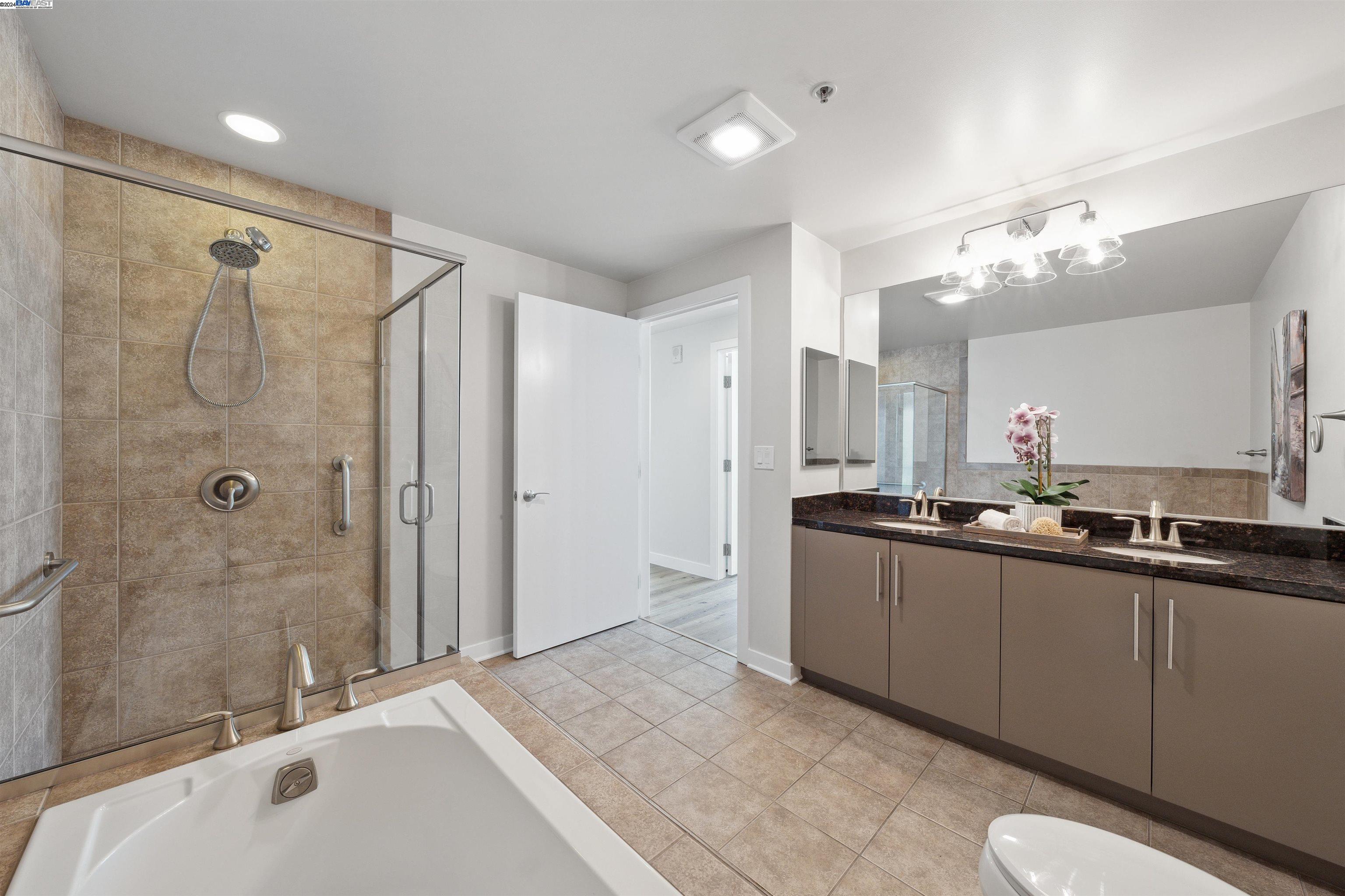 Detail Gallery Image 23 of 60 For 222 Broadway #709,  Oakland,  CA 94607 - 1 Beds | 1 Baths