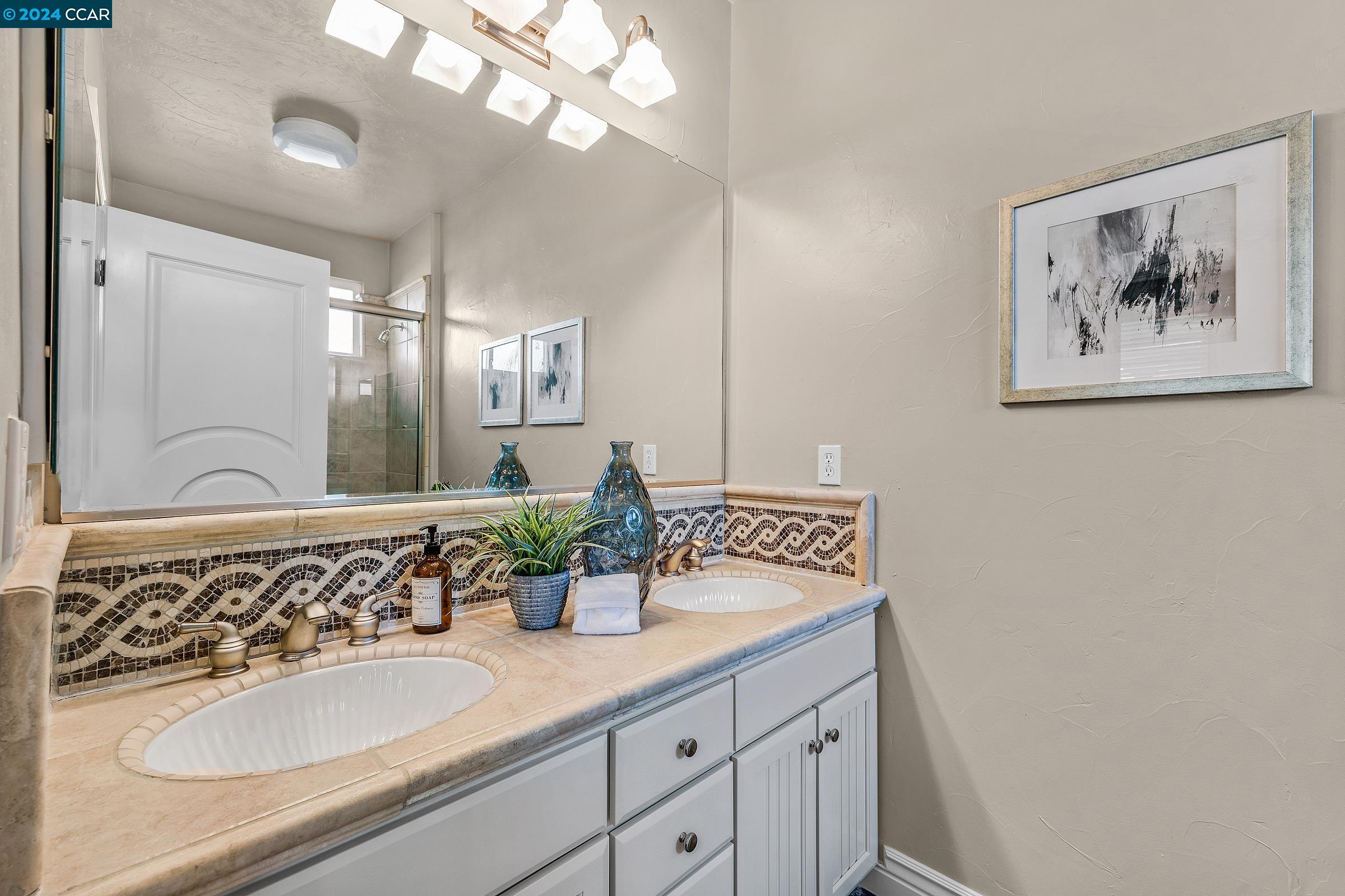 Detail Gallery Image 29 of 60 For 5717 Saint Andrews Dr, Stockton,  CA 95219 - 3 Beds | 3/1 Baths