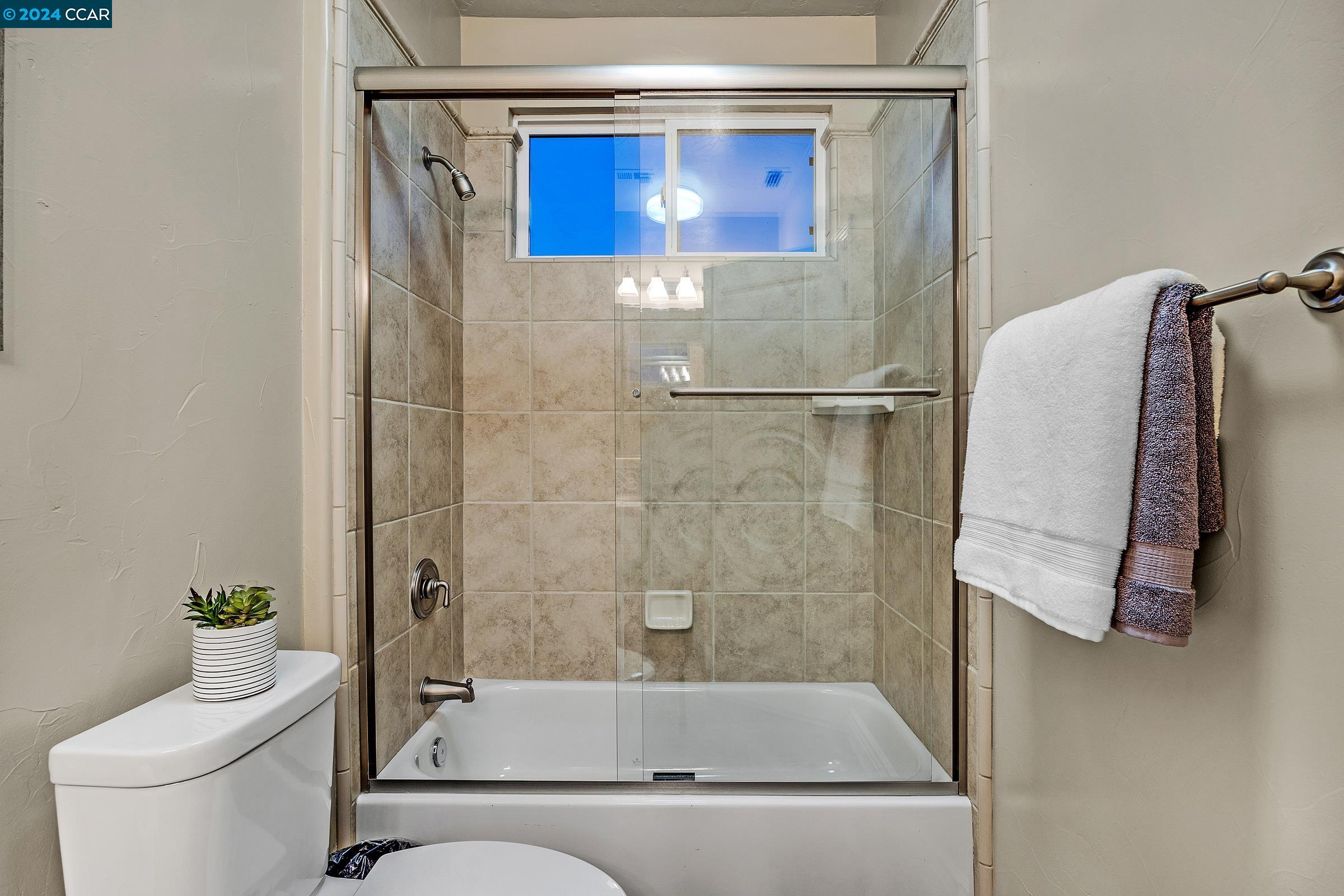 Detail Gallery Image 54 of 60 For 5717 Saint Andrews Dr, Stockton,  CA 95219 - 3 Beds | 3/1 Baths