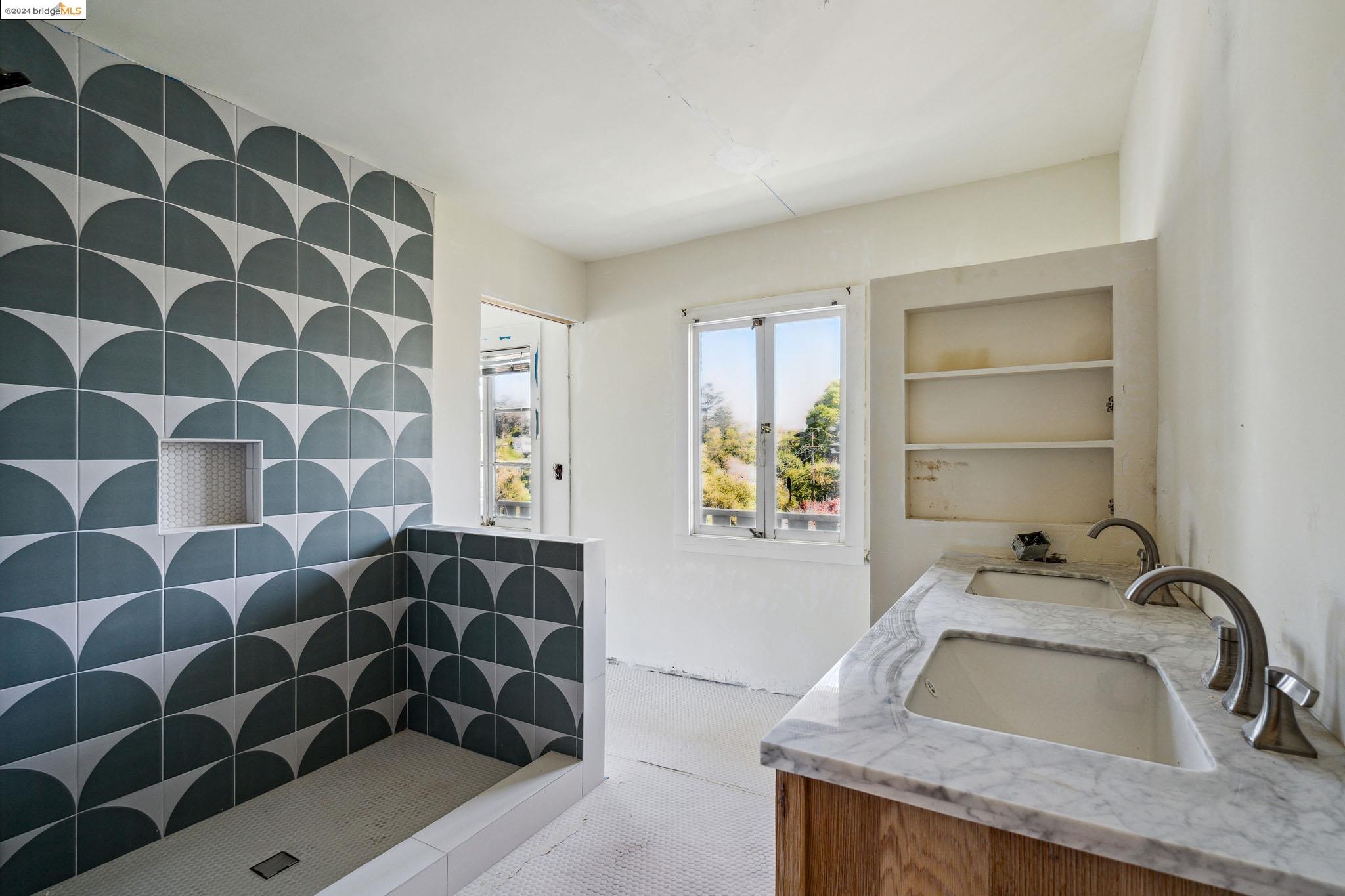 Detail Gallery Image 29 of 38 For 286 Scenic Ave, Piedmont,  CA 94611 - 5 Beds | 3/1 Baths
