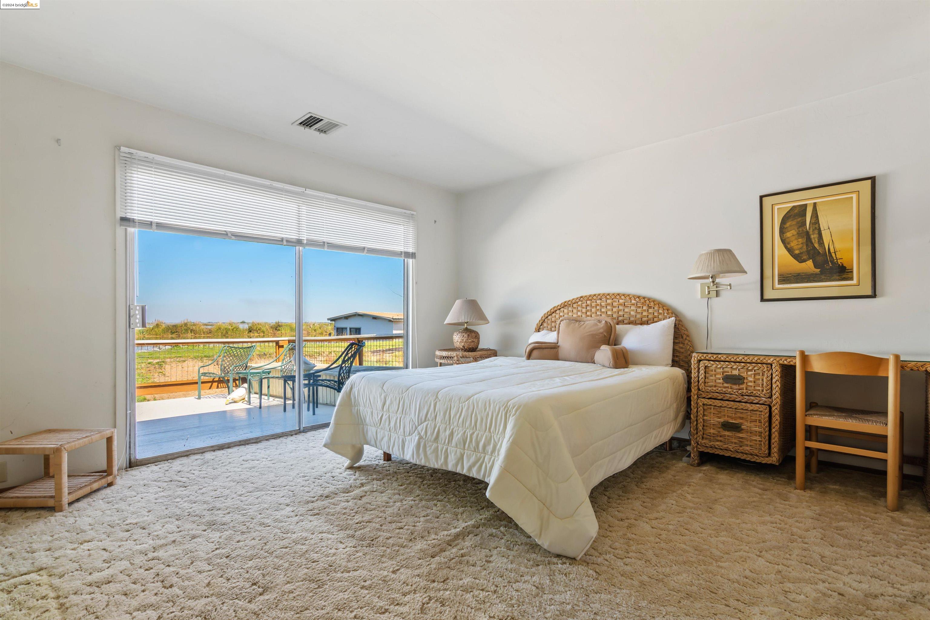 Detail Gallery Image 8 of 21 For 3049 W Willow Rd, Bethel Island,  CA 94511 - 2 Beds | 2 Baths