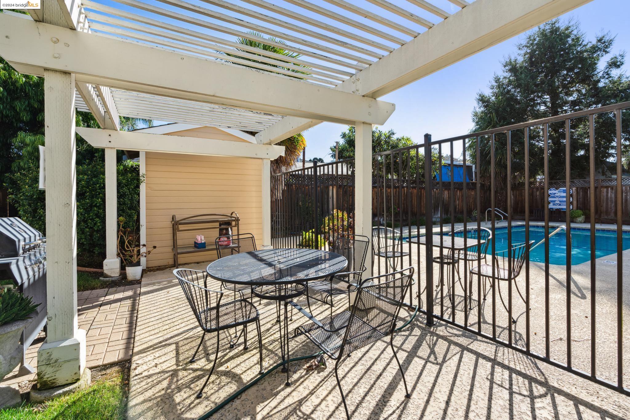 Detail Gallery Image 27 of 30 For 1570 165th Ave #214,  San Leandro,  CA 94578 - 1 Beds | 1 Baths